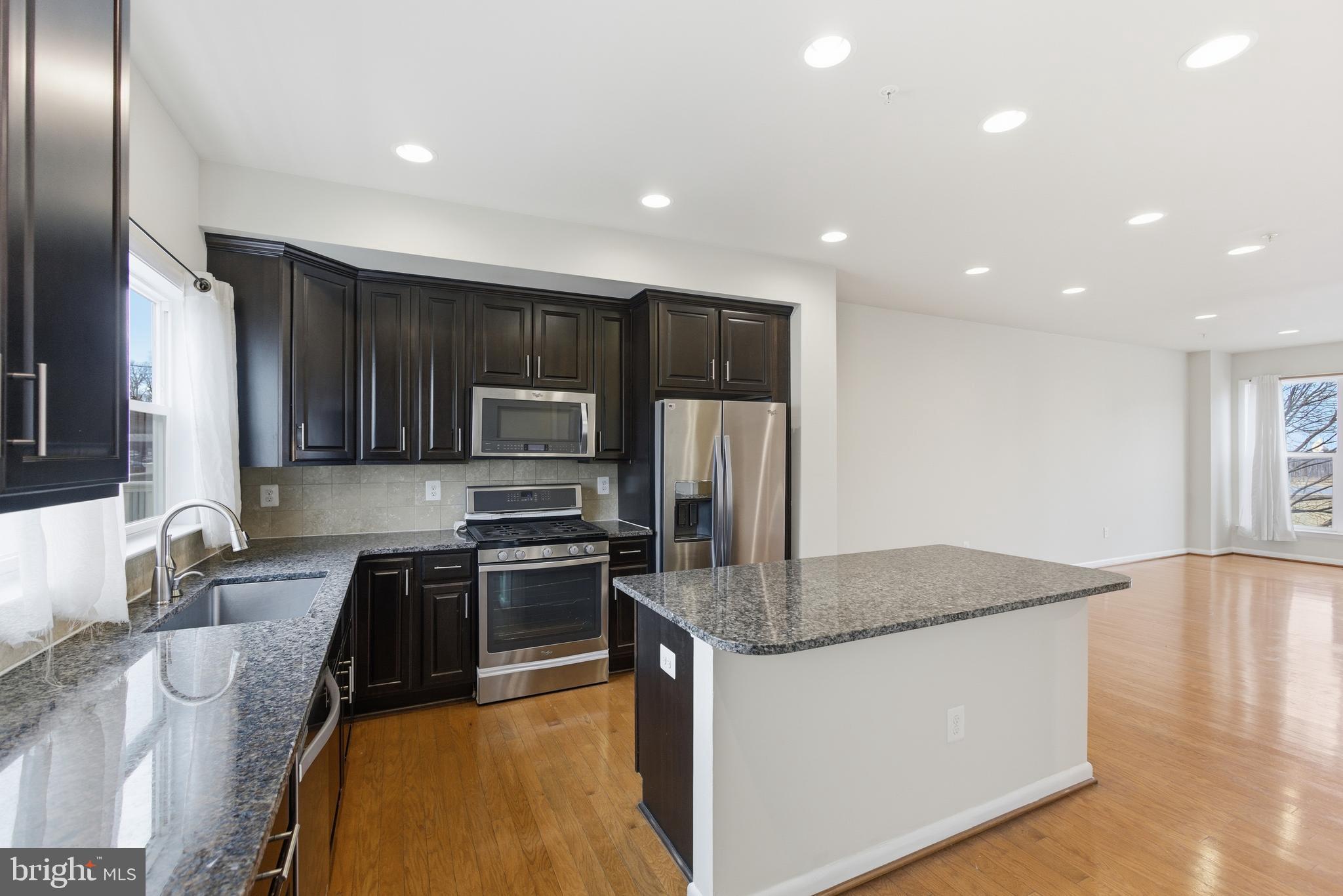 RIVERDALE PARK - Residential Lease