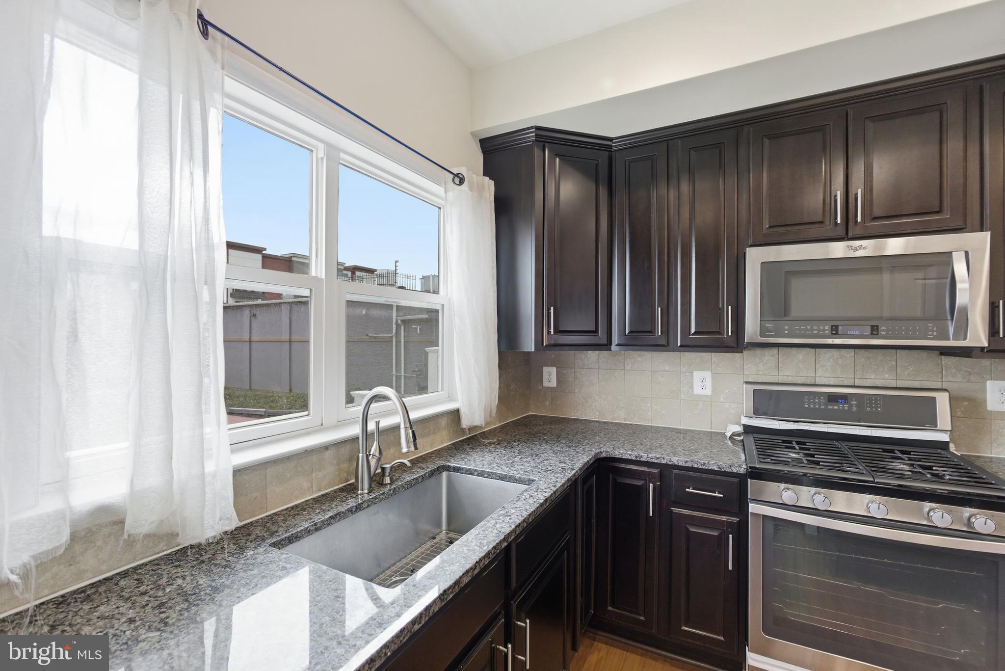 RIVERDALE PARK - Residential Lease