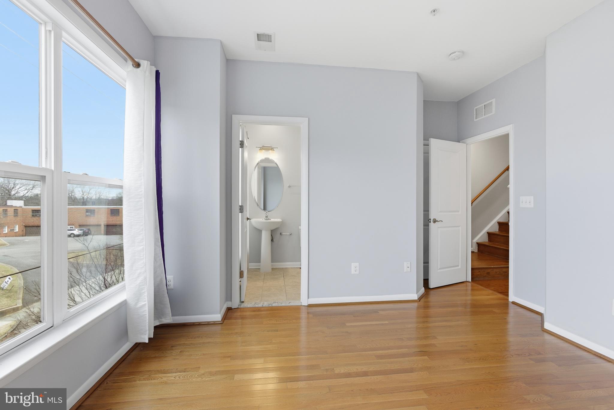 RIVERDALE PARK - Residential Lease