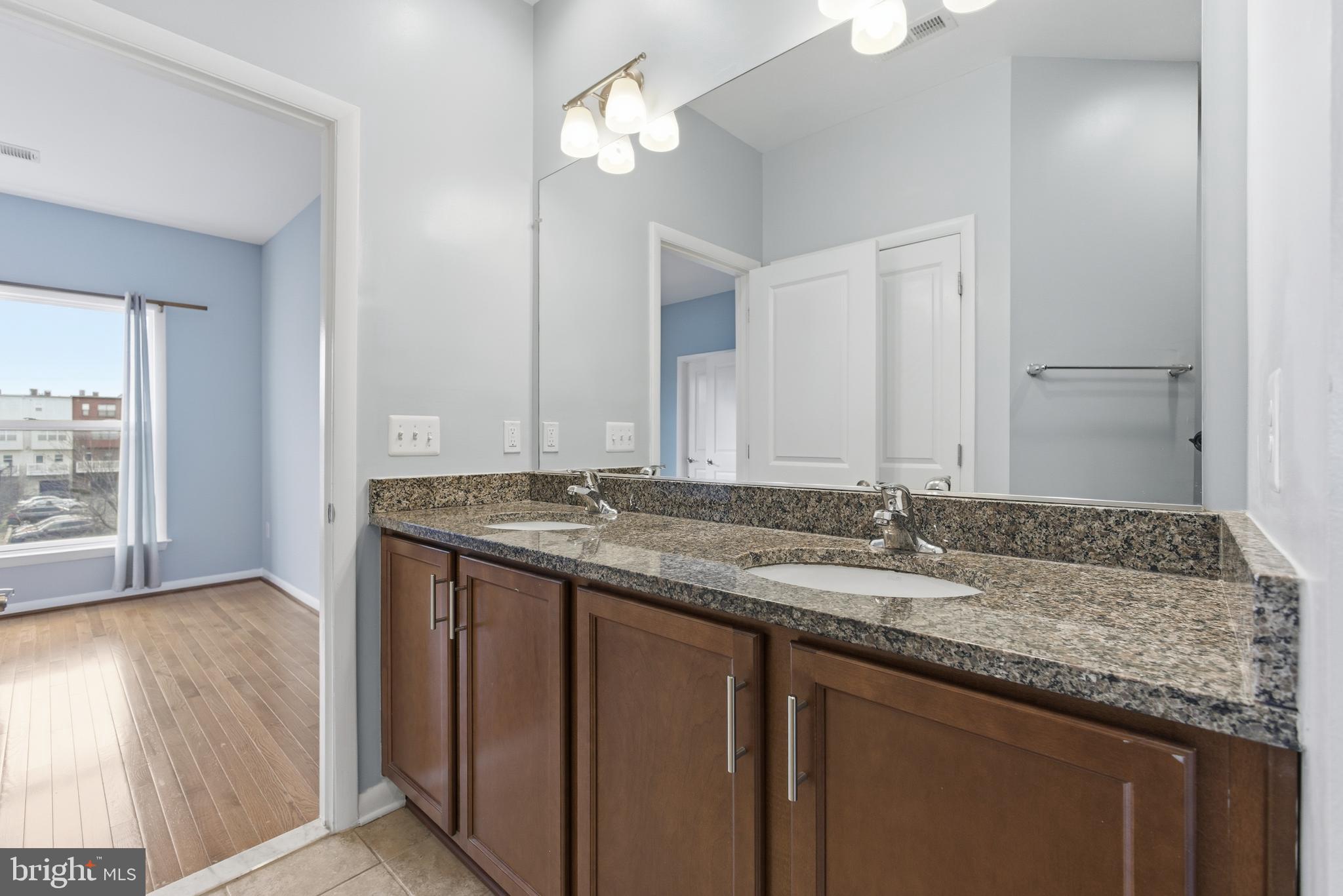 RIVERDALE PARK - Residential Lease