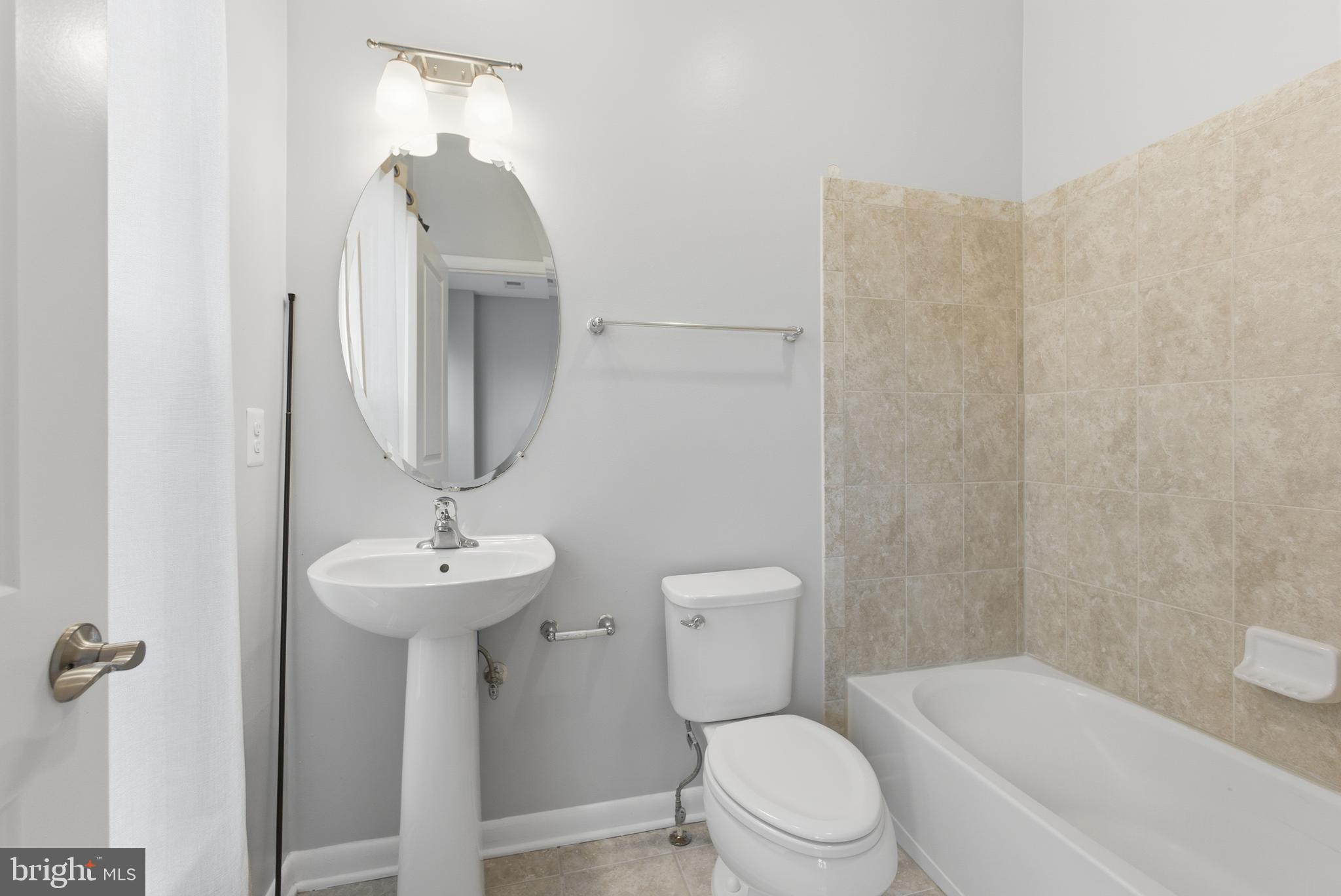 RIVERDALE PARK - Residential Lease