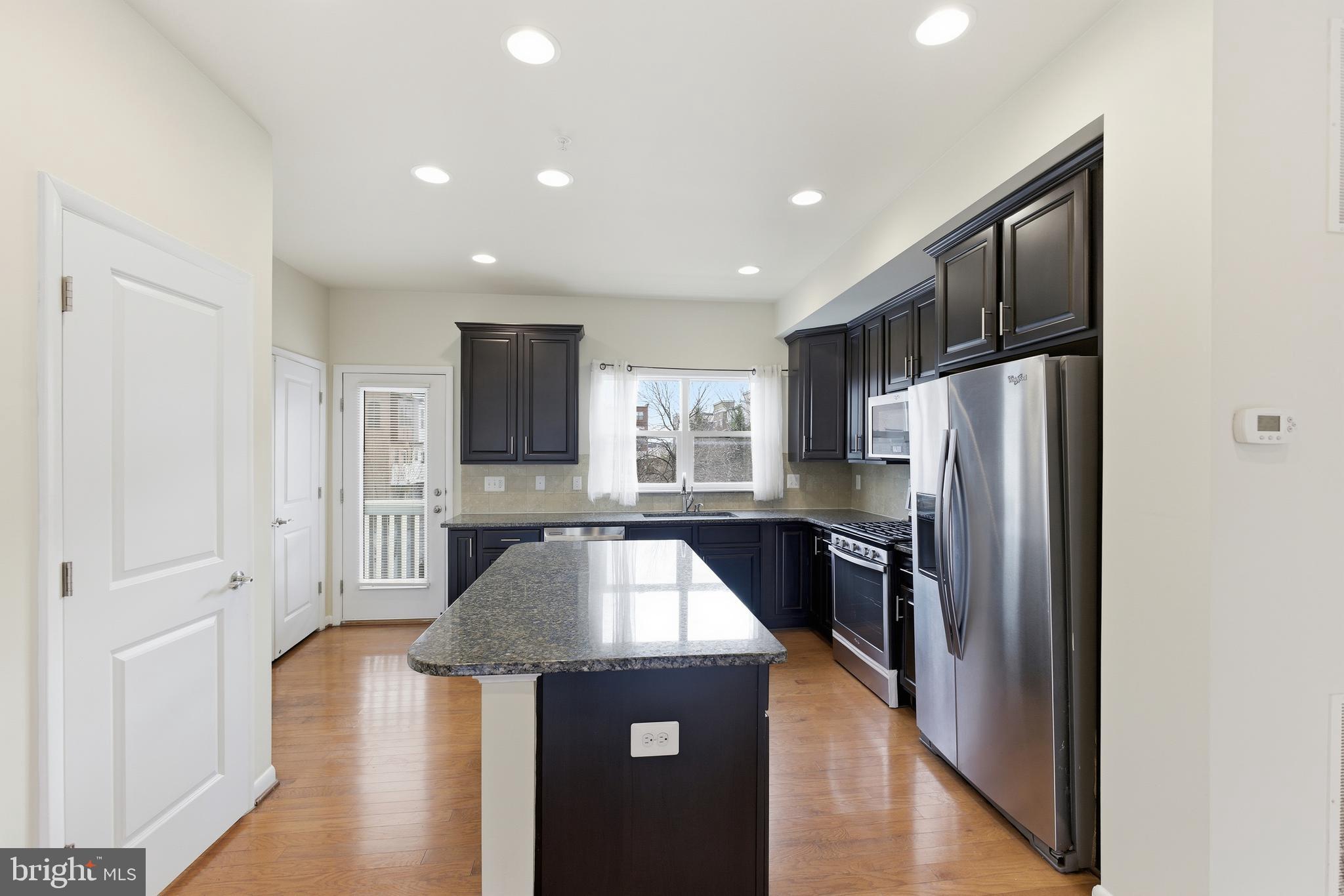 RIVERDALE PARK - Residential Lease