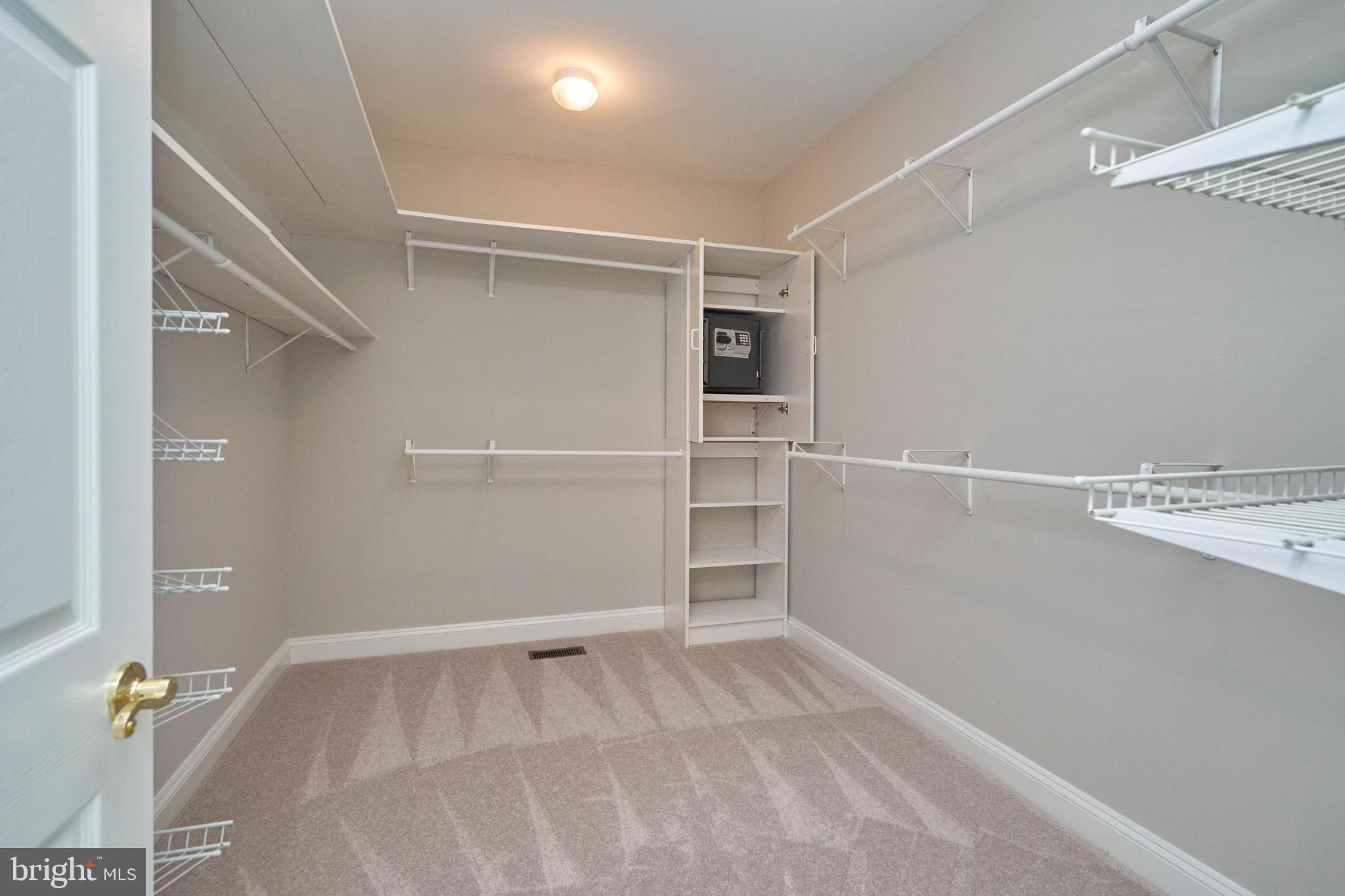 HERITAGE HUNT - Residential