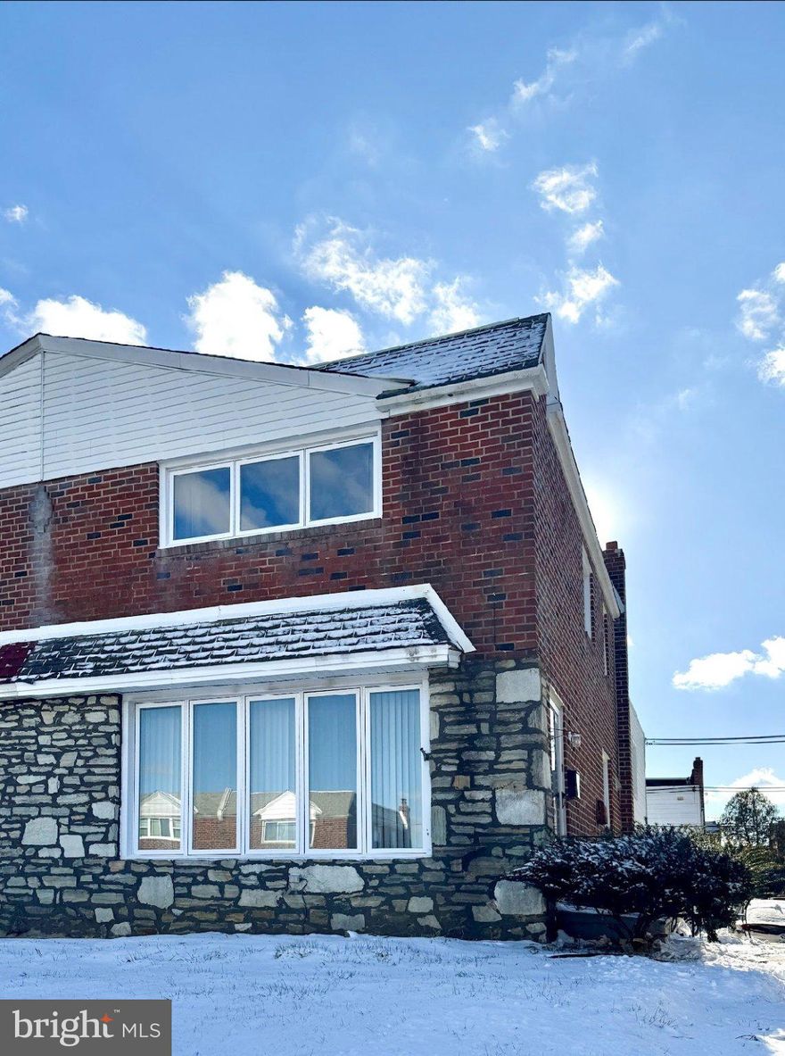 Welcome to this spacious 4-bedroom, 2.5-bath brick twin home located near the Bells Corner offering 1,656 sq ft of living space, classic curb appeal, and the added convenience of off-street parking. The exterior features a beautiful combination of stone and brick, large front windows, and a private side entrance, giving the home timeless character and a strong presence from the street.
Inside, this home offers a generous layout with plenty of space for comfortable everyday living, entertaining, or creating a home office/flex space. With four true bedrooms and two full baths, there’s room to accommodate a variety of living needs. The property also features a front yard, side walkway, and rear parking area.
Conveniently located near shopping, dining, schools, public transportation, and major commuter routes, this home offers a great opportunity for both owner-occupants and investors. A solid property with space, charm, and plenty of potential — don’t miss it!