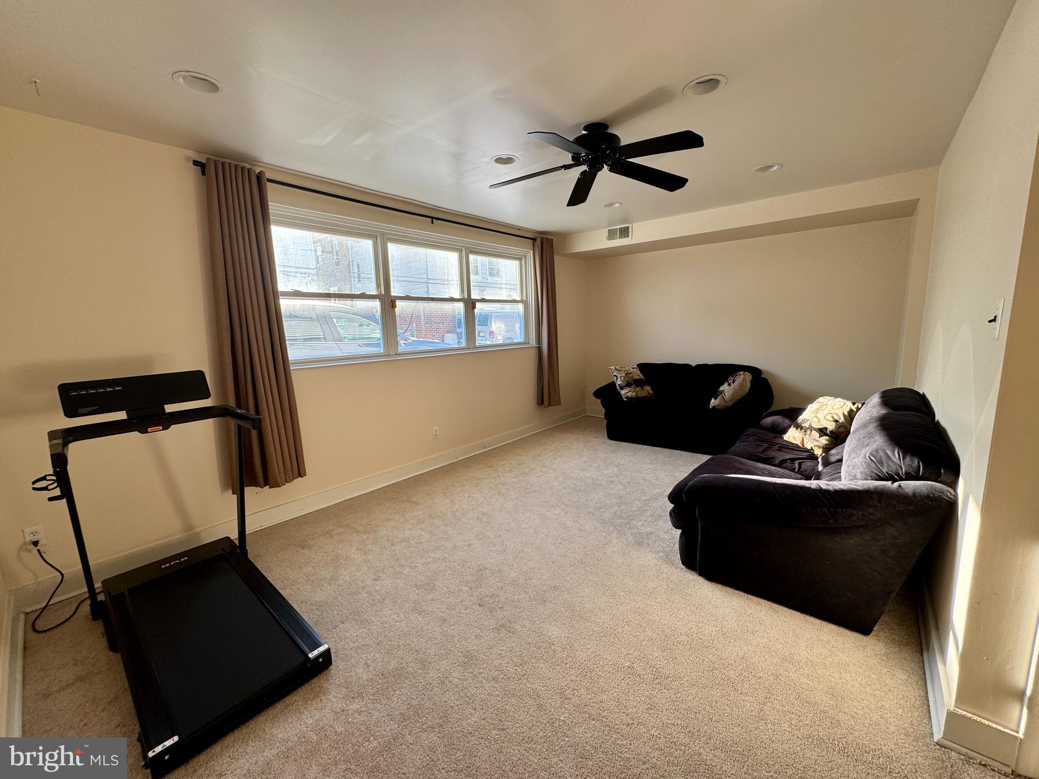 BELLS CORNER - Residential