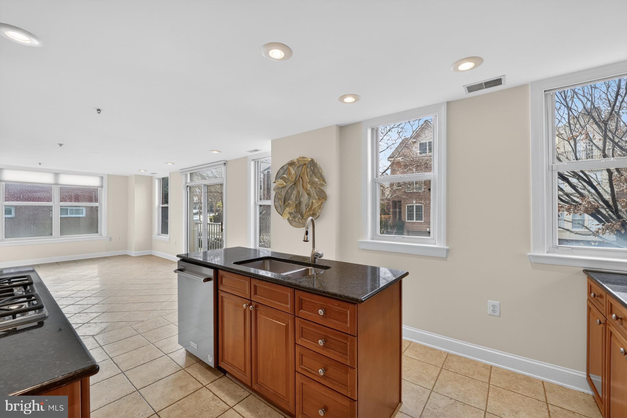 DAKOTA - Residential