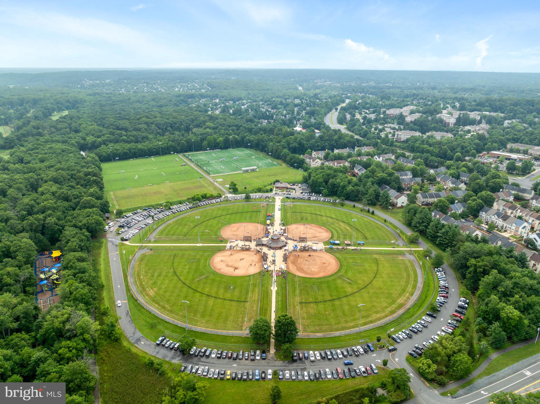 LOWES ISLAND/CASCADES - Residential