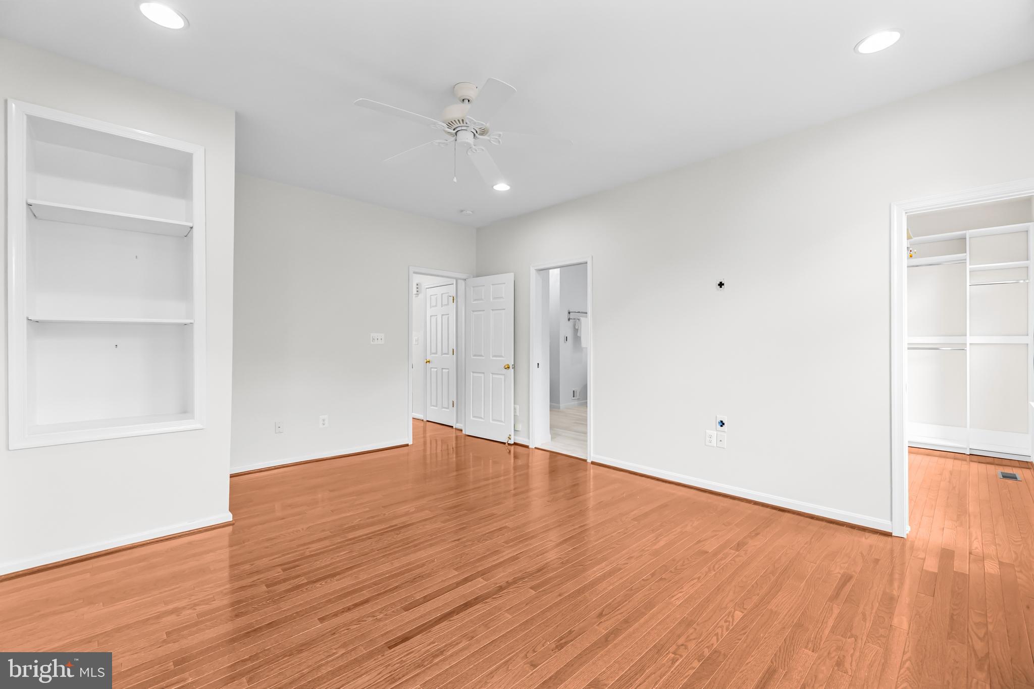 LOWES ISLAND/CASCADES - Residential