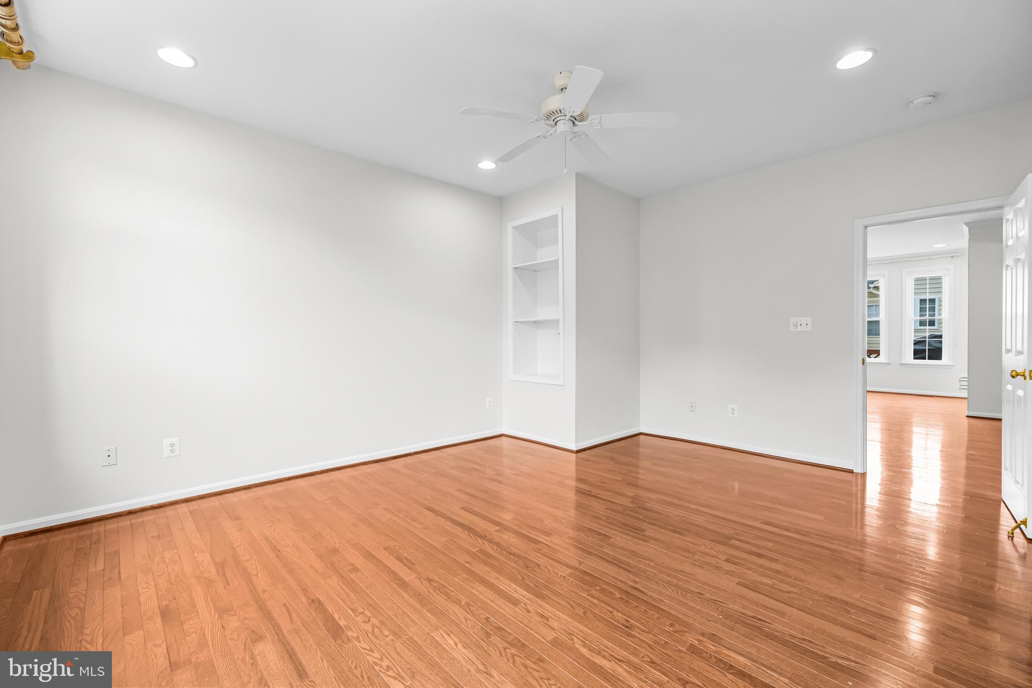 LOWES ISLAND/CASCADES - Residential