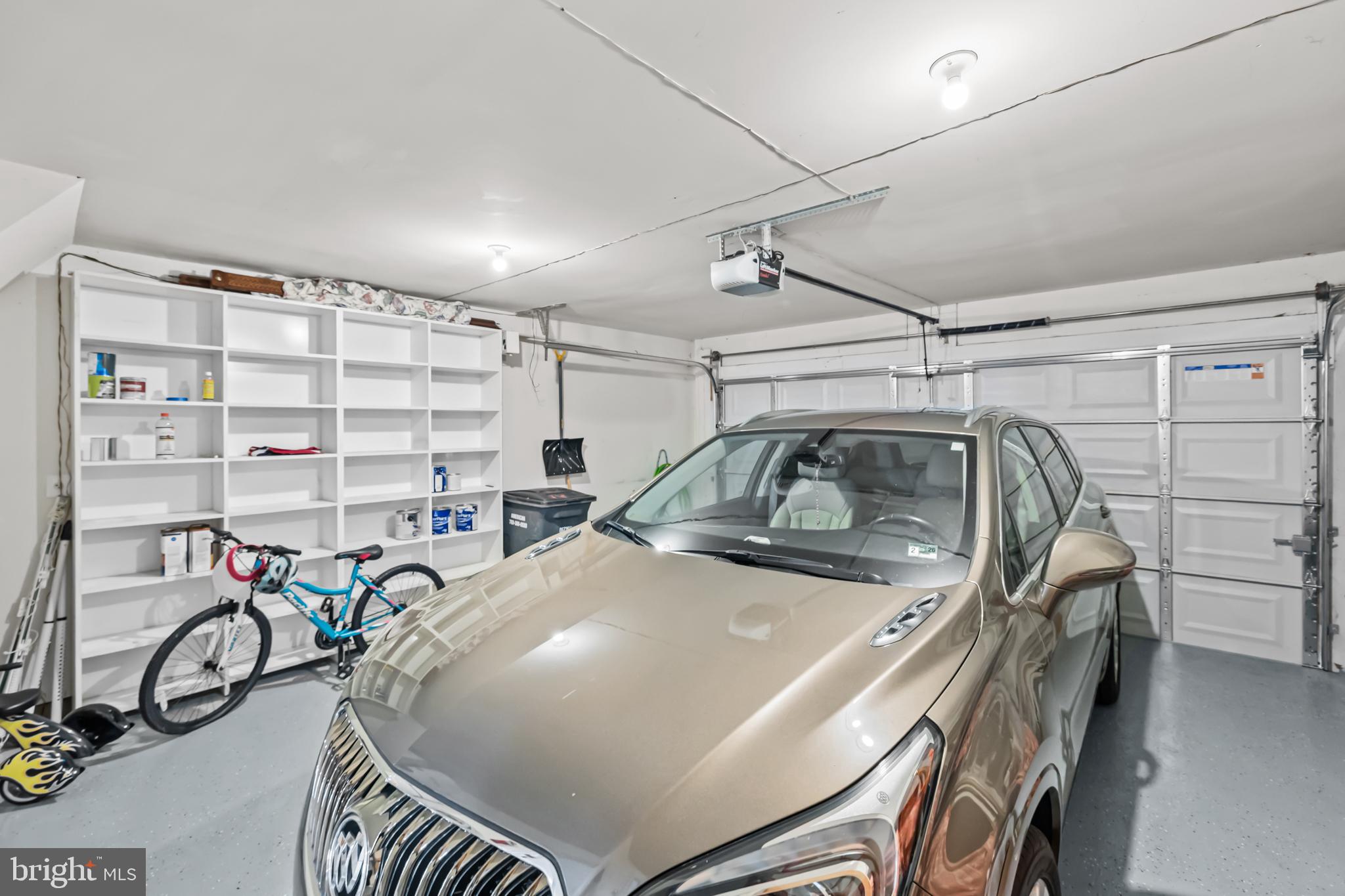 LOWES ISLAND/CASCADES - Residential