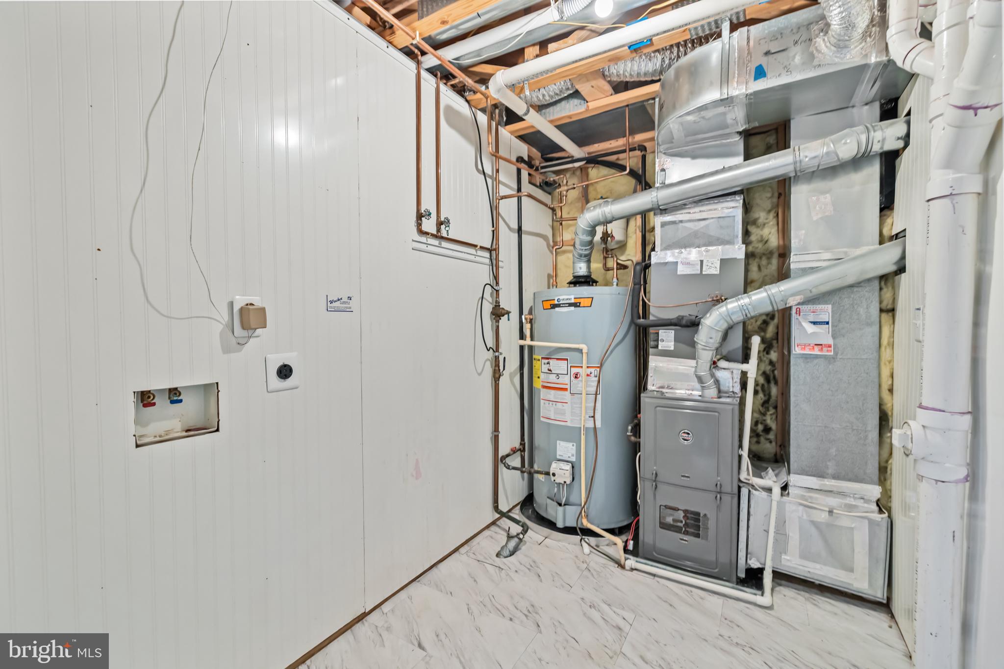 LOWES ISLAND/CASCADES - Residential