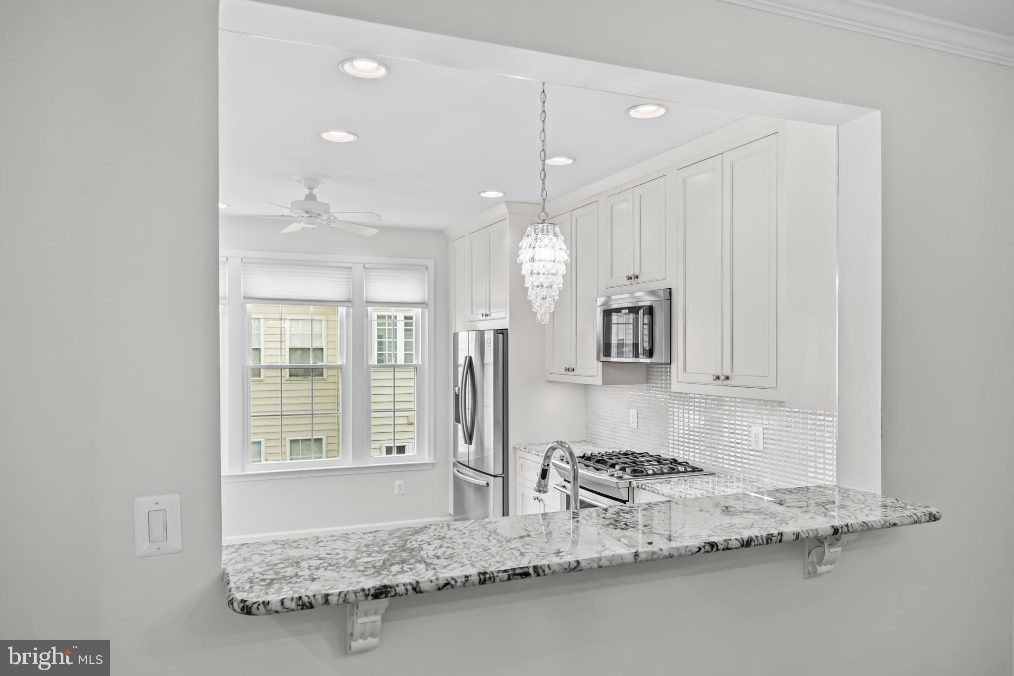 LOWES ISLAND/CASCADES - Residential