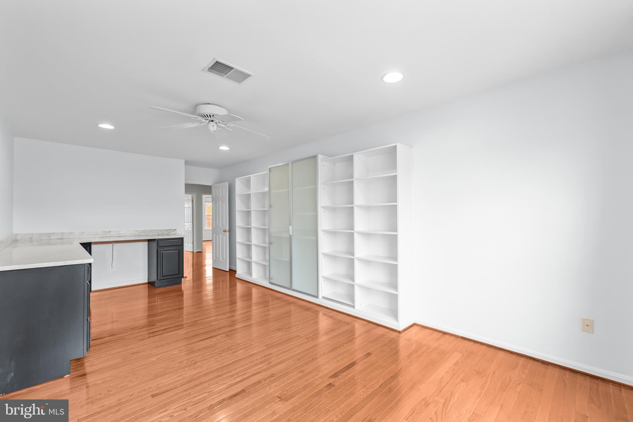 LOWES ISLAND/CASCADES - Residential