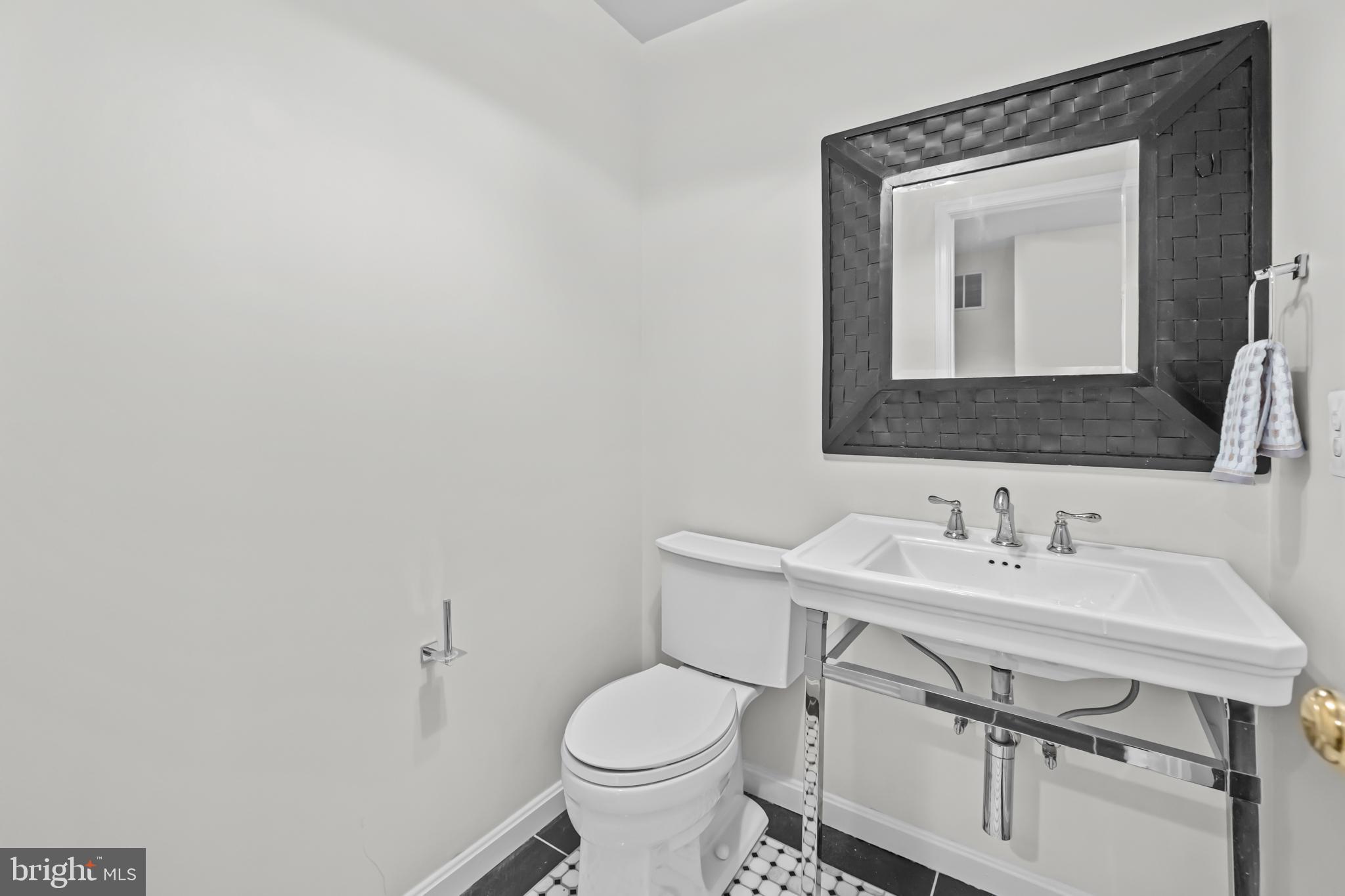 LOWES ISLAND/CASCADES - Residential