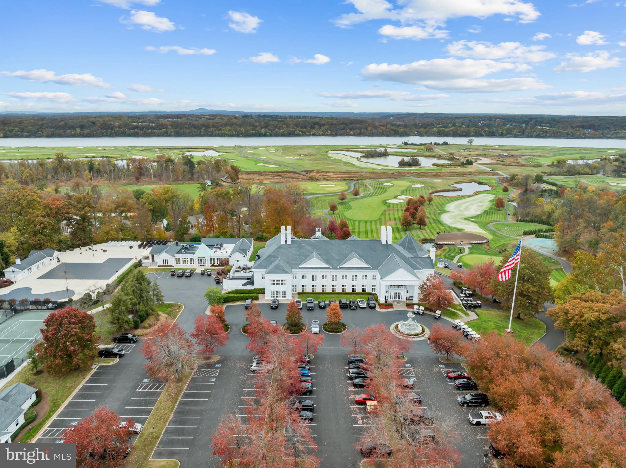 LOWES ISLAND/CASCADES - Residential