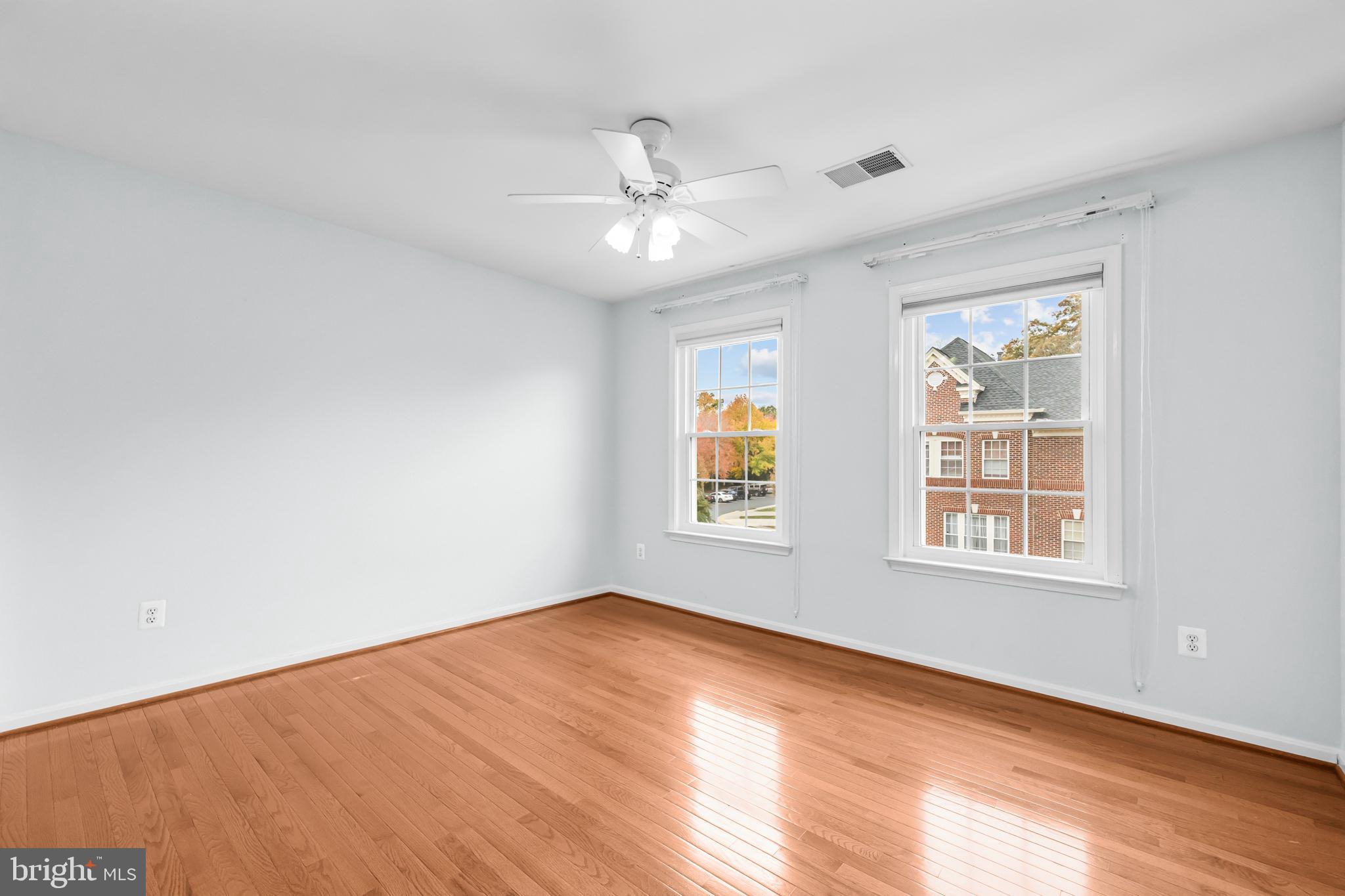 LOWES ISLAND/CASCADES - Residential