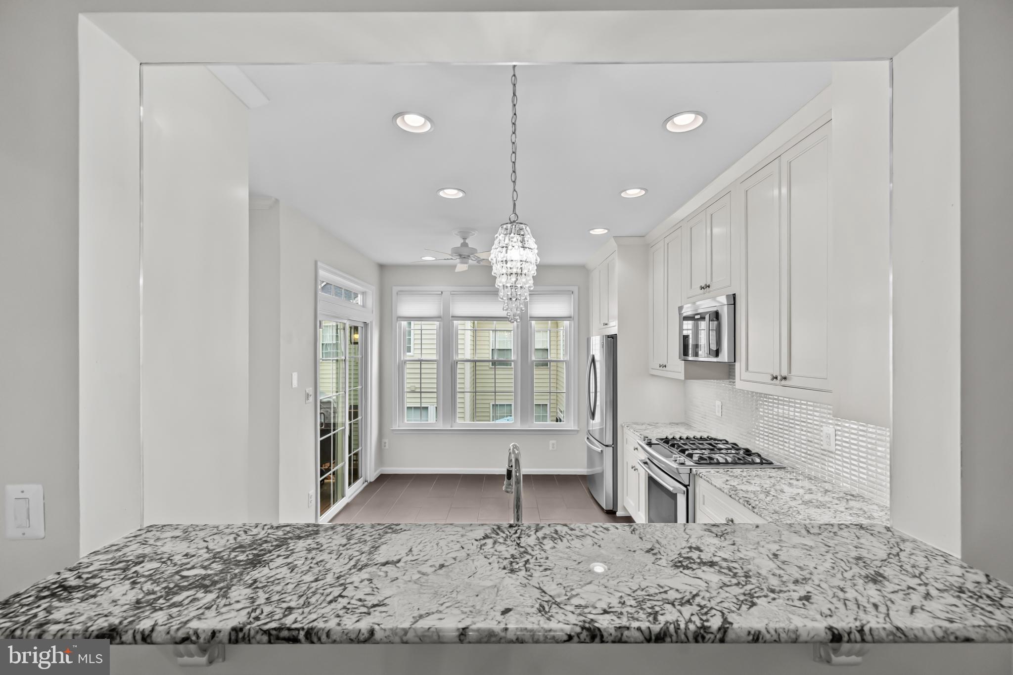 LOWES ISLAND/CASCADES - Residential