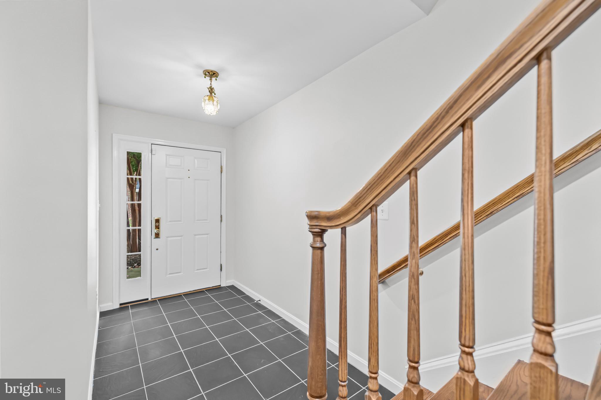 LOWES ISLAND/CASCADES - Residential