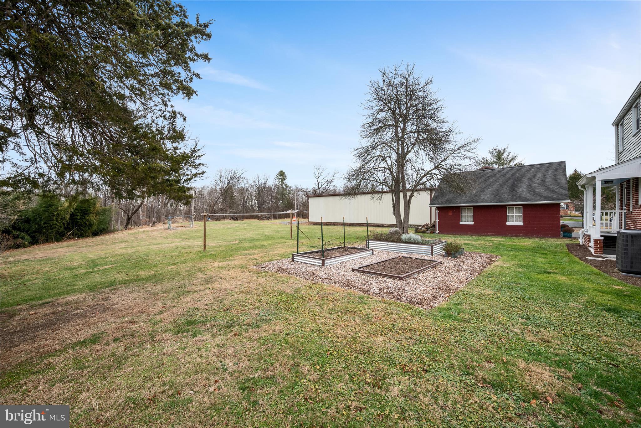 NONE UNRESTRICTED - Residential