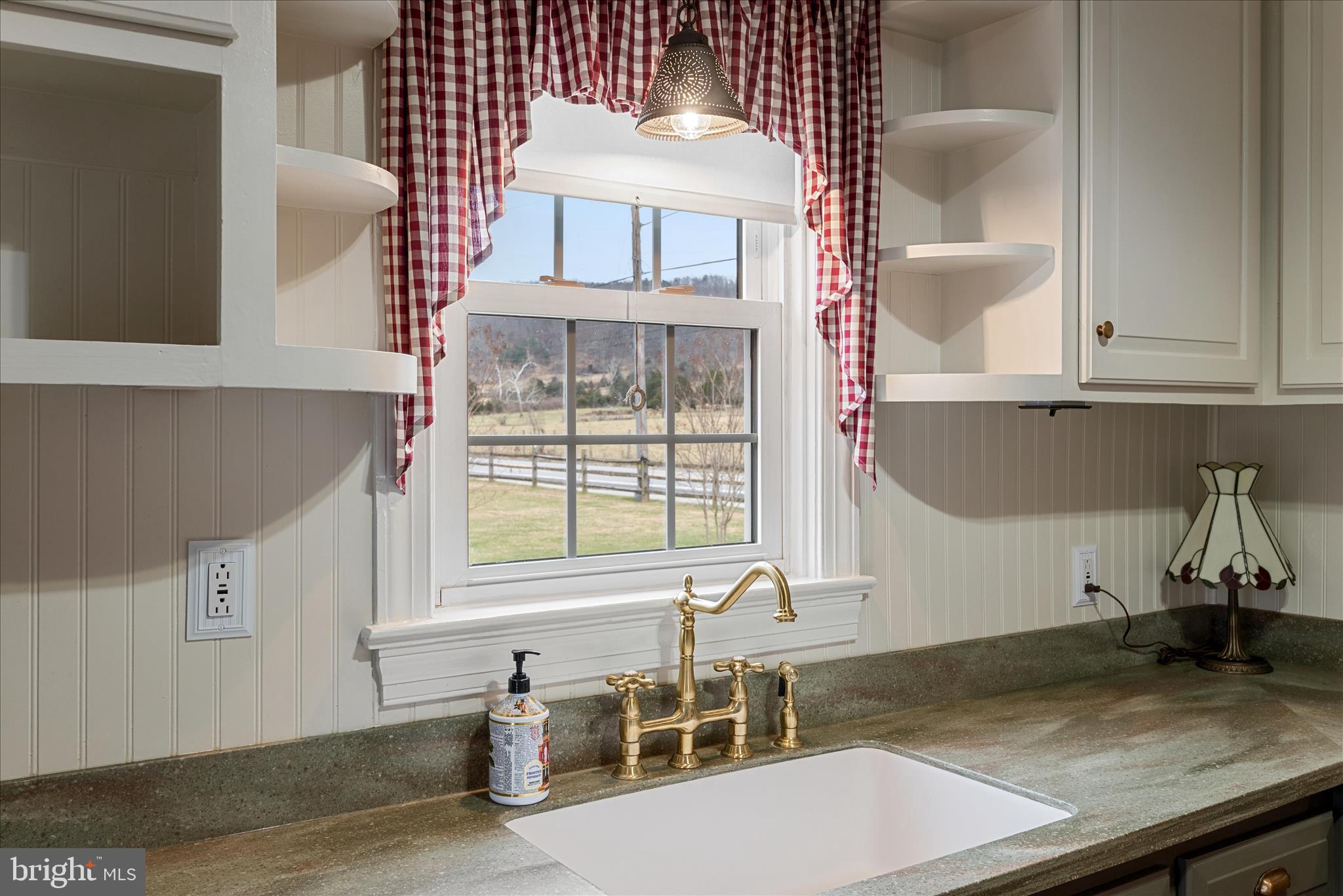 NONE UNRESTRICTED - Residential