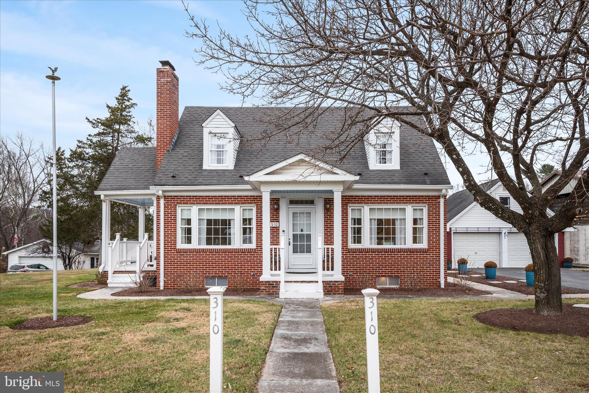 NONE UNRESTRICTED - Residential