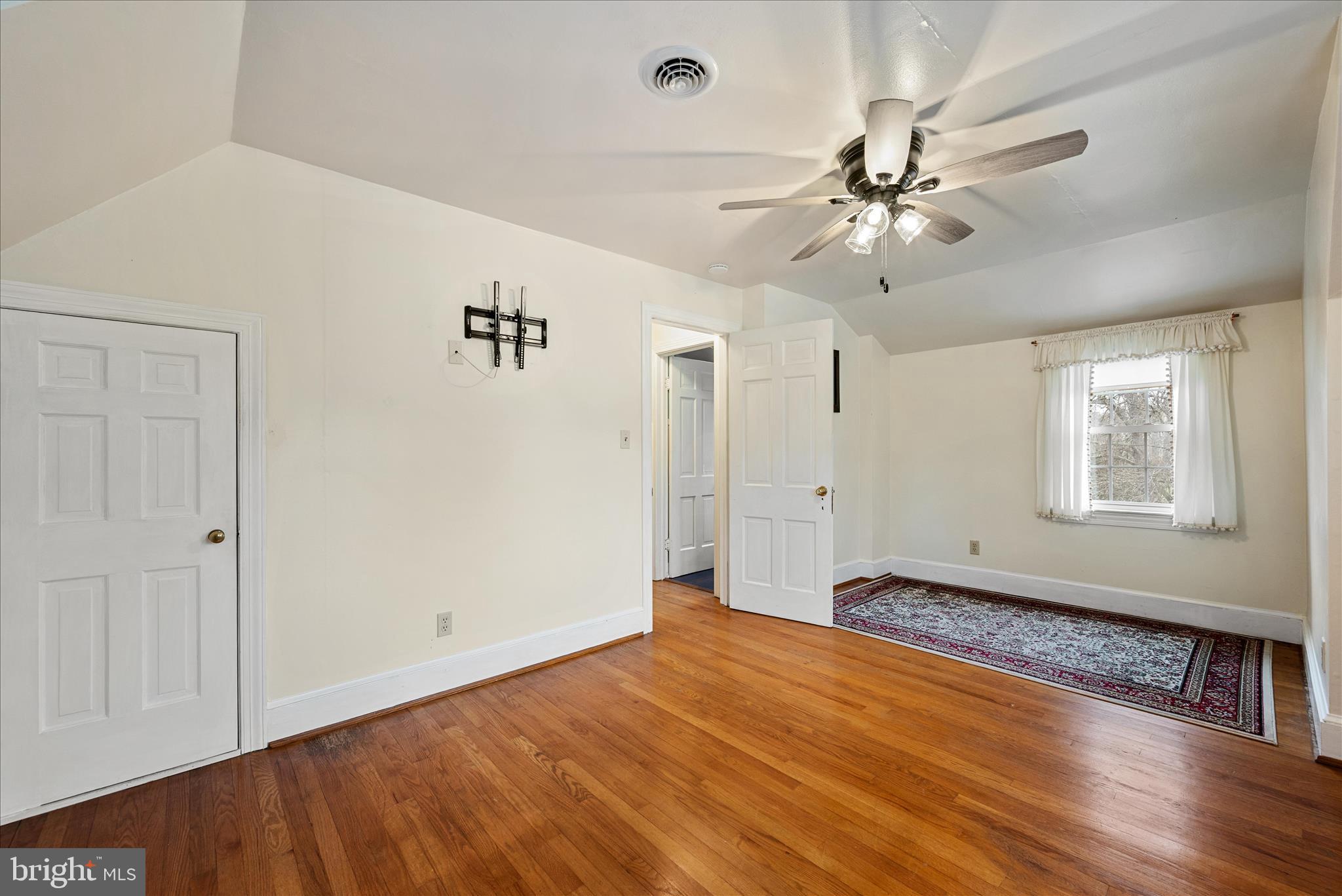 NONE UNRESTRICTED - Residential