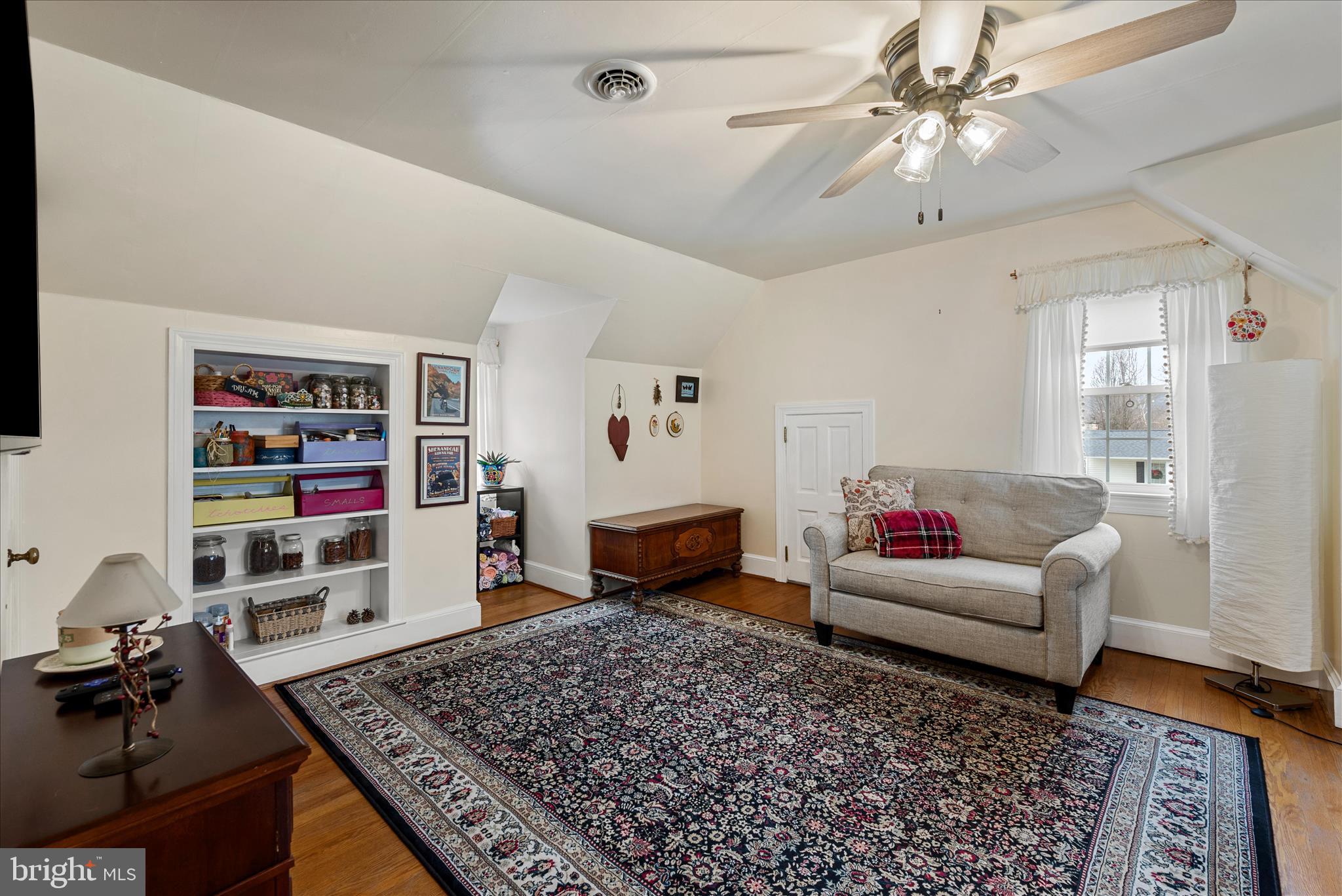 NONE UNRESTRICTED - Residential