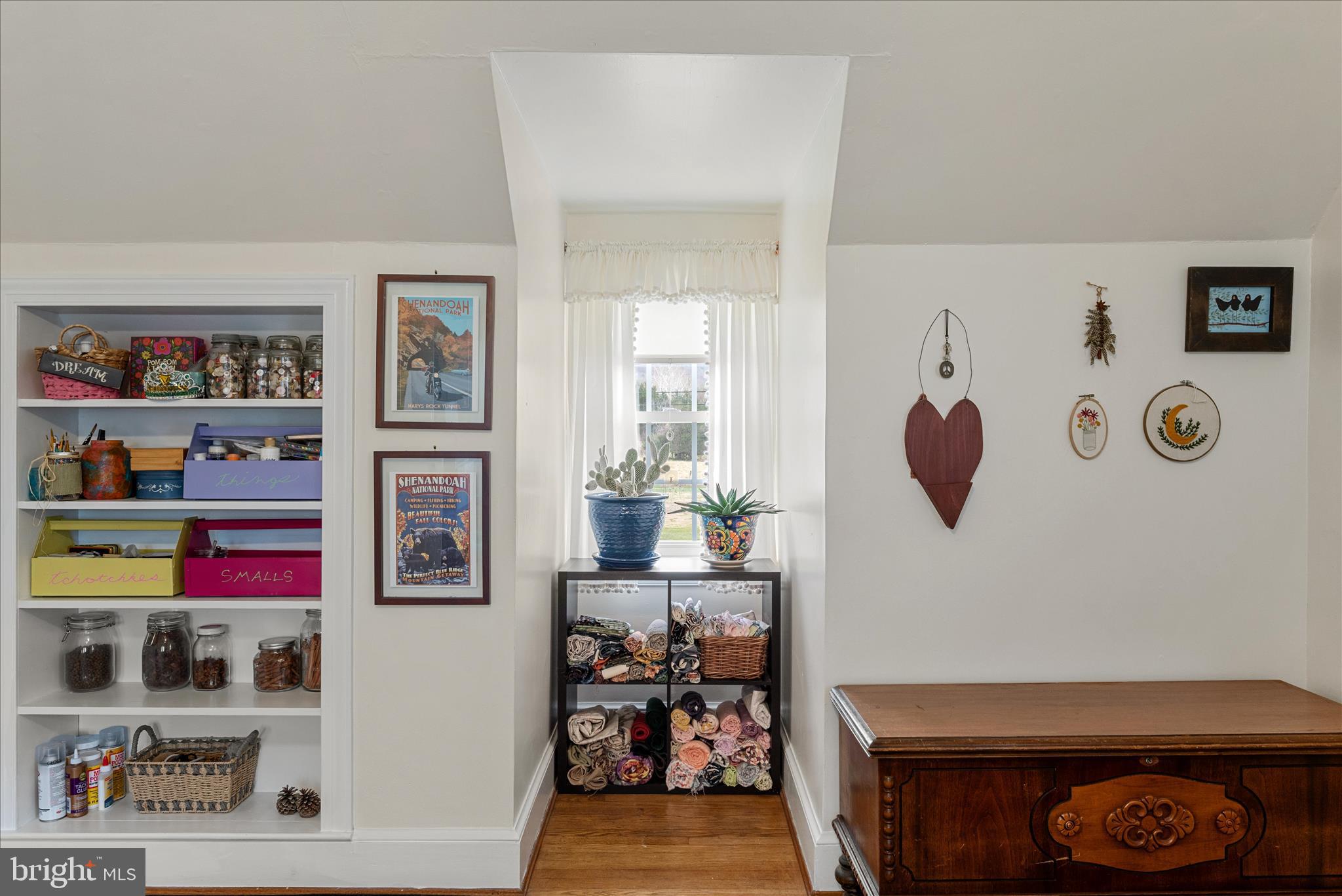 NONE UNRESTRICTED - Residential