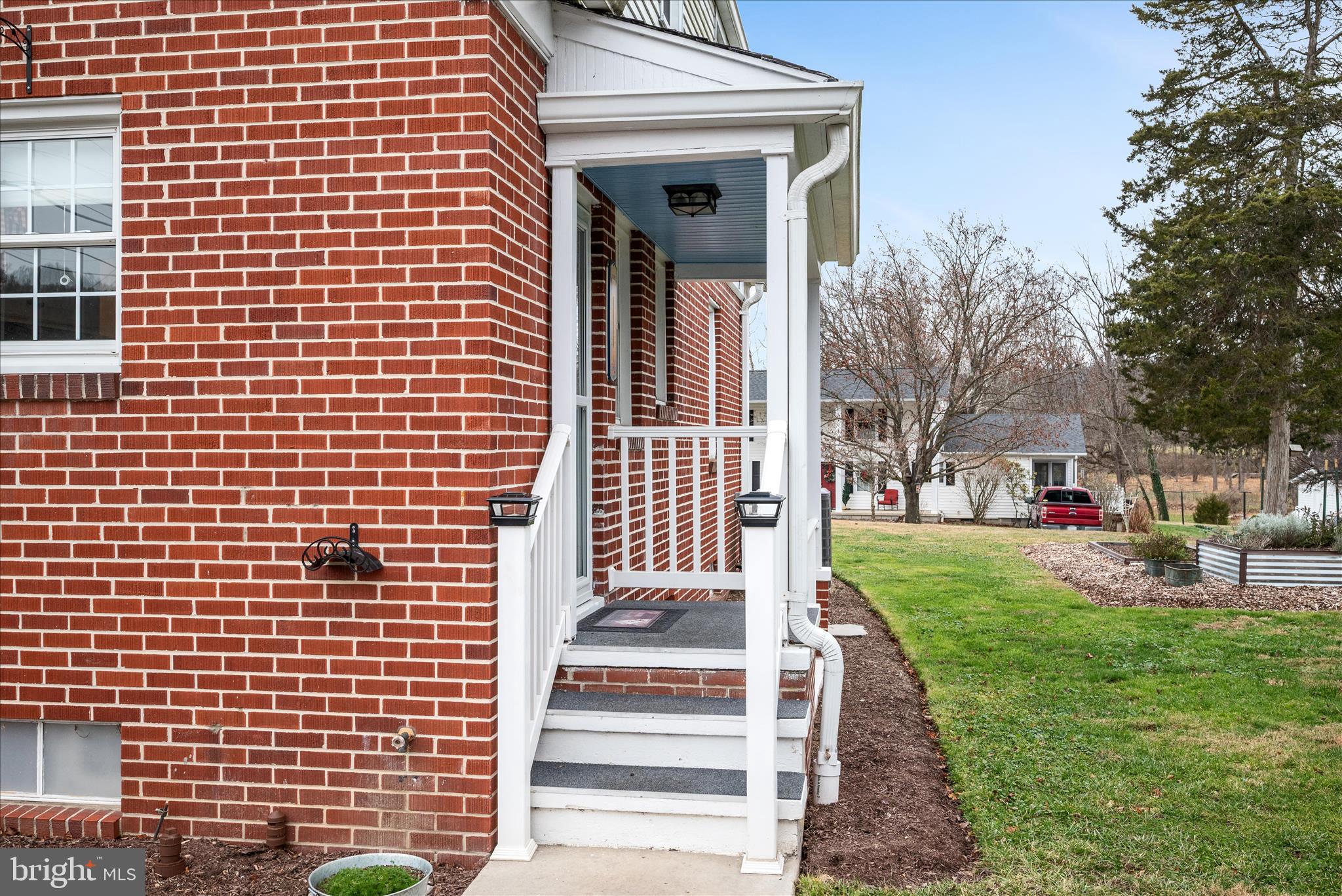 NONE UNRESTRICTED - Residential