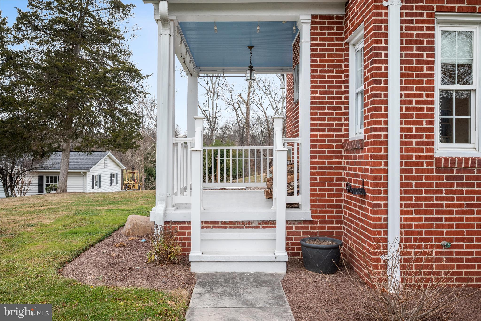 NONE UNRESTRICTED - Residential