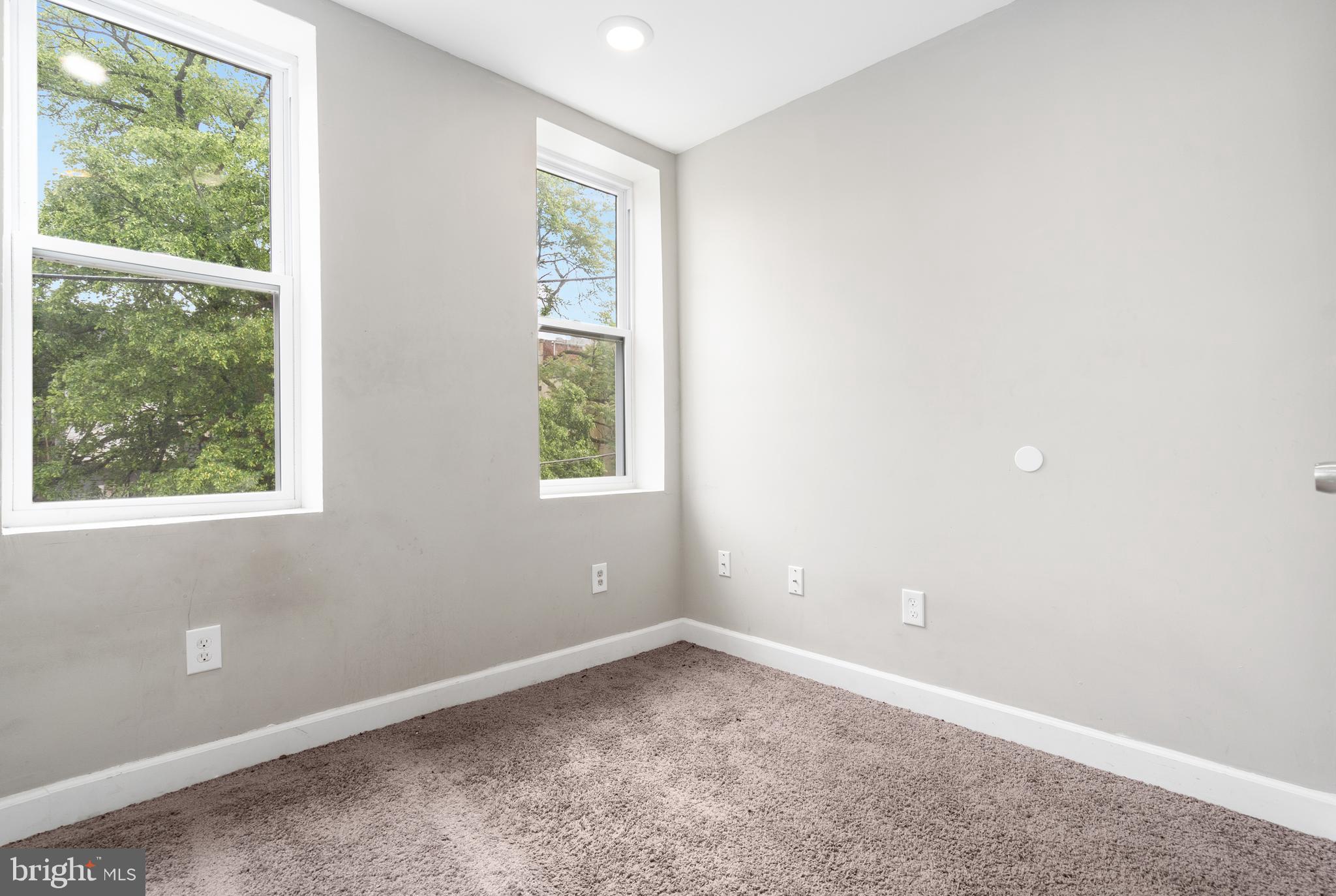 MIDTOWN EDMONDSON - Residential