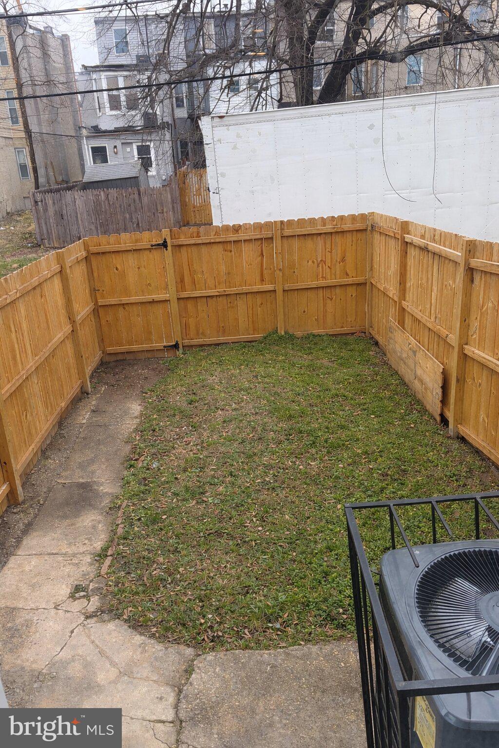 MIDTOWN EDMONDSON - Residential