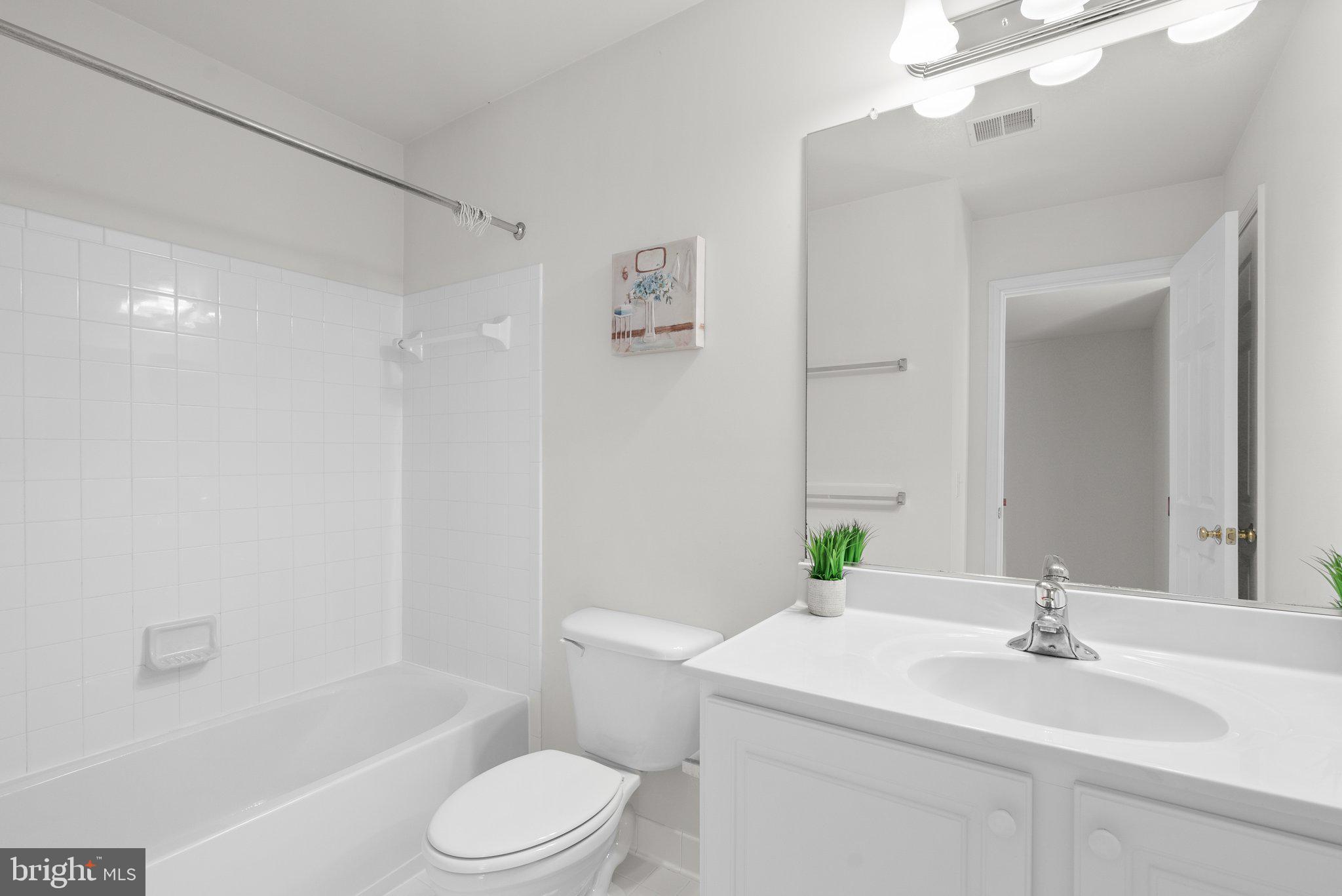 KINGSVIEW RIDGE - Residential