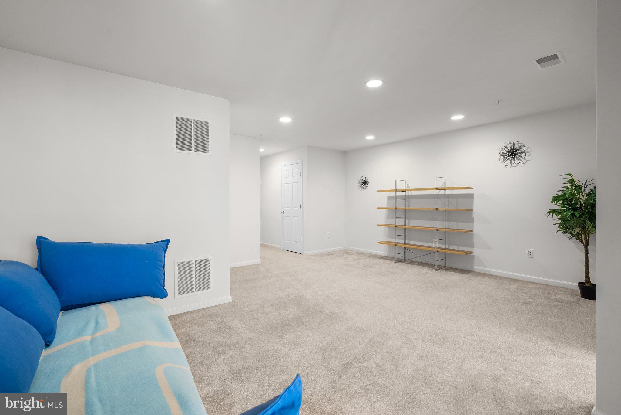 KINGSVIEW RIDGE - Residential