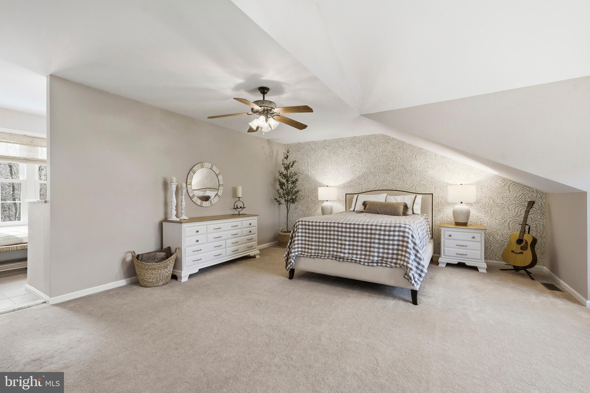 HOME PLACE - Residential