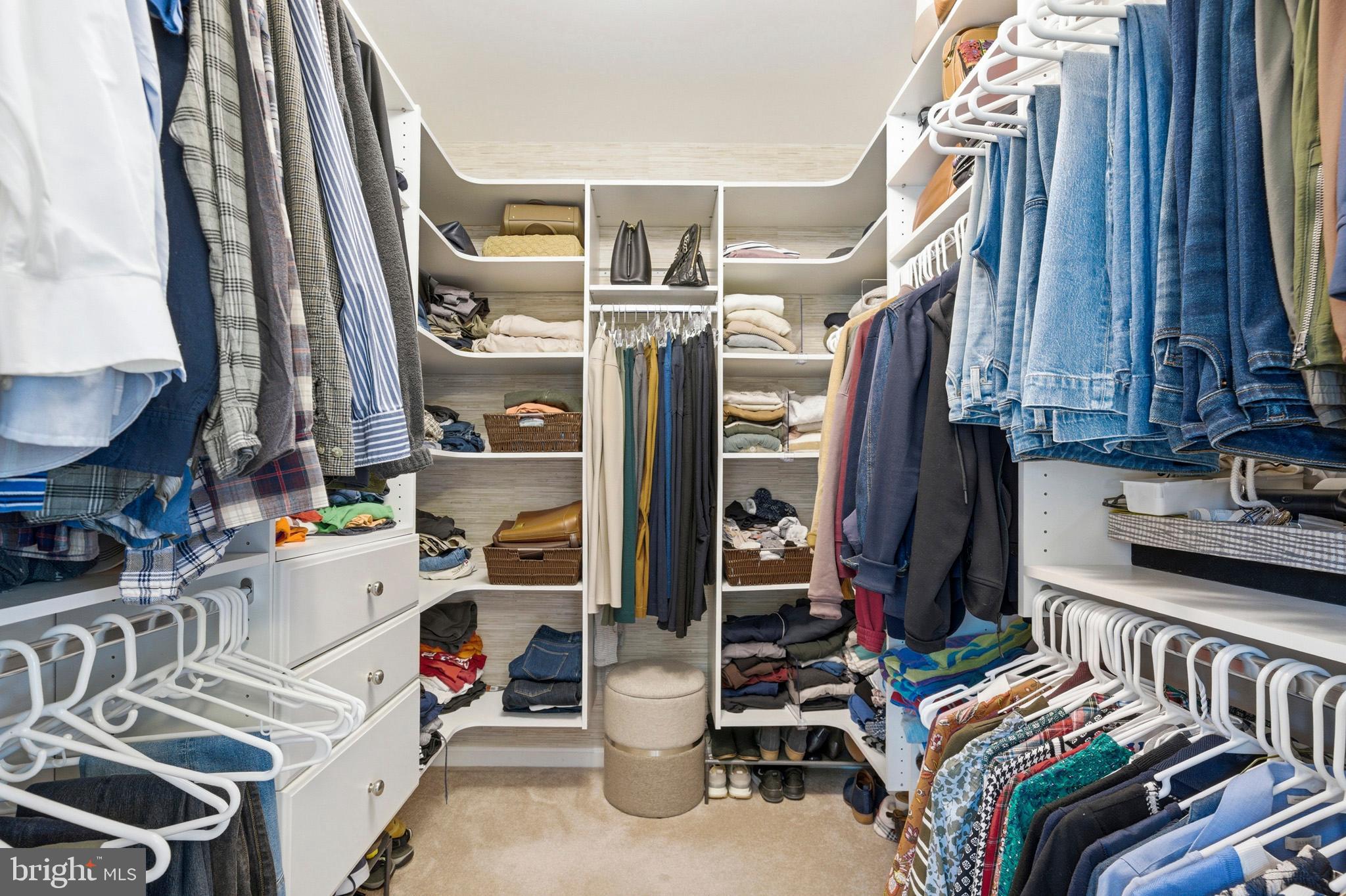 HOME PLACE - Residential