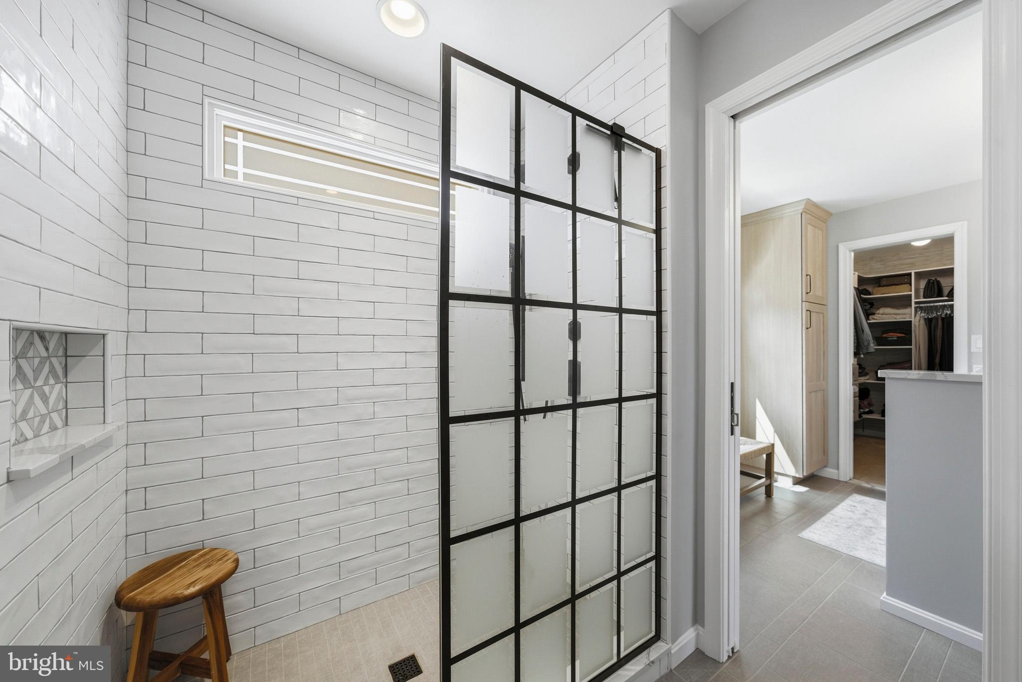 HOME PLACE - Residential