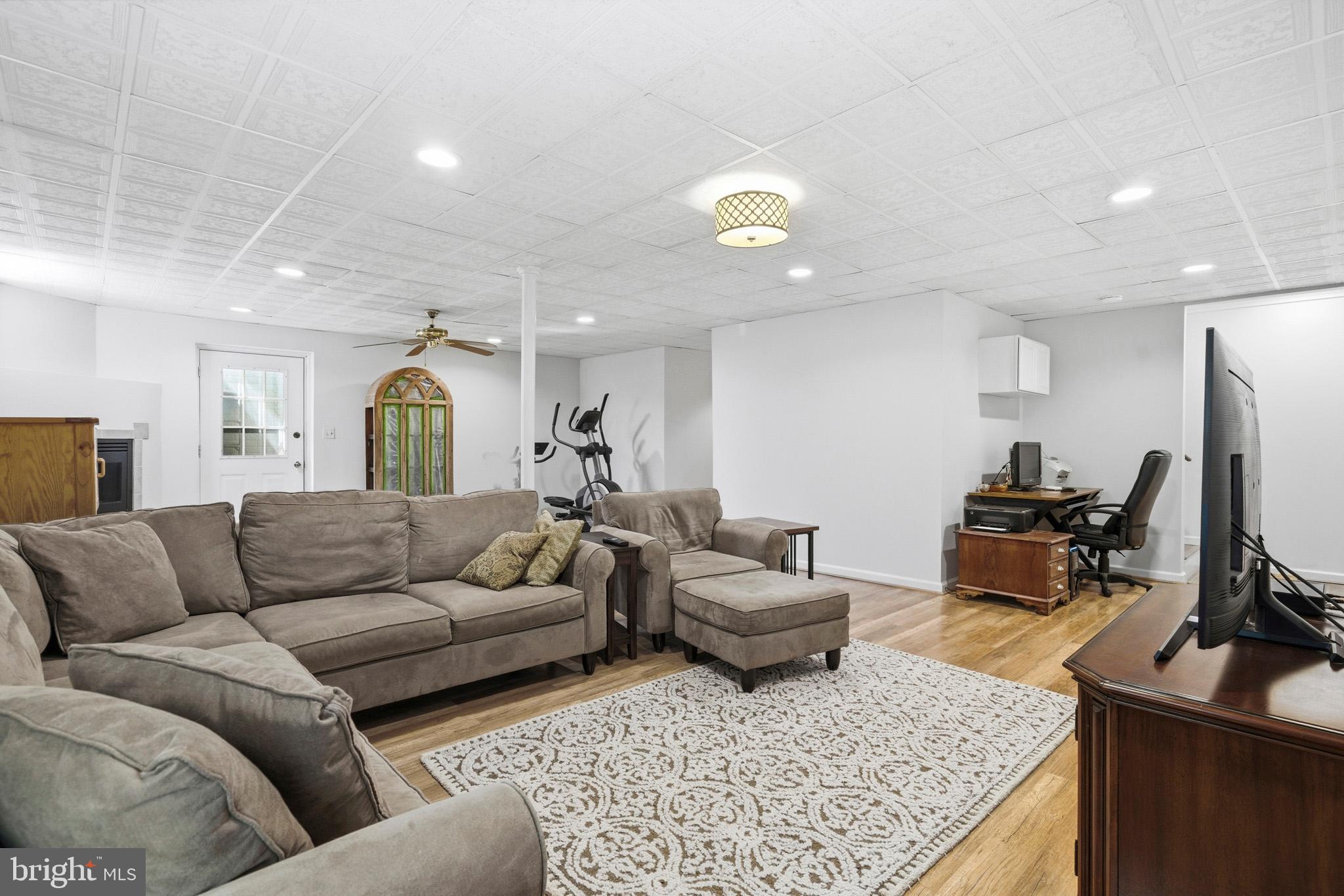 HOME PLACE - Residential