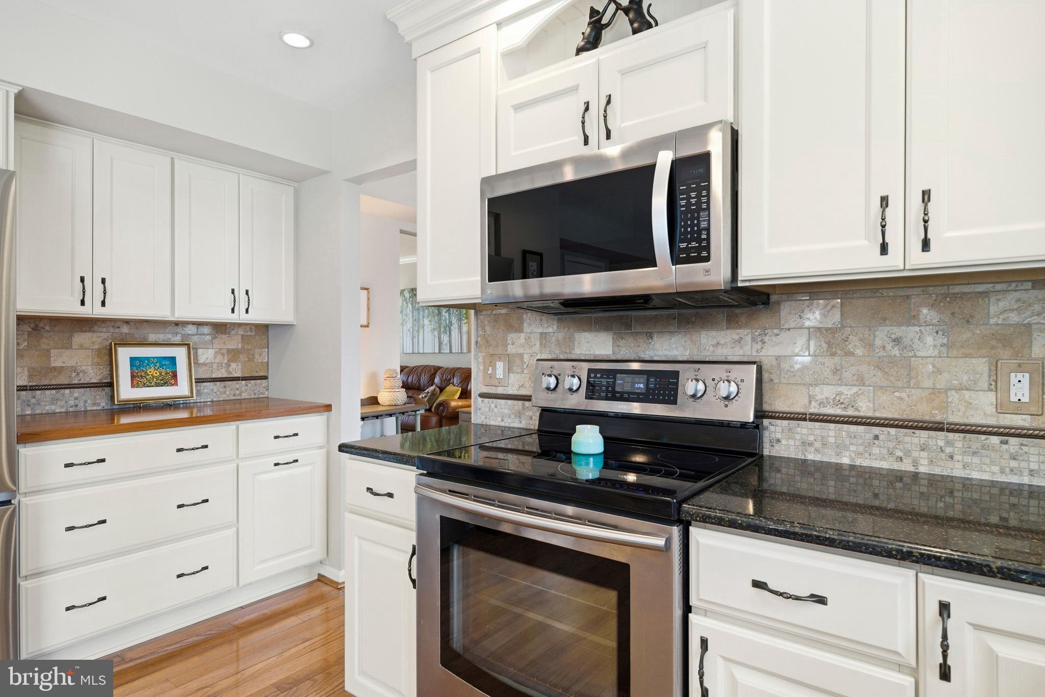 HOME PLACE - Residential