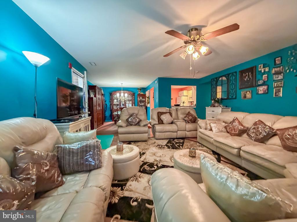 DELAIRE LANDING - Residential