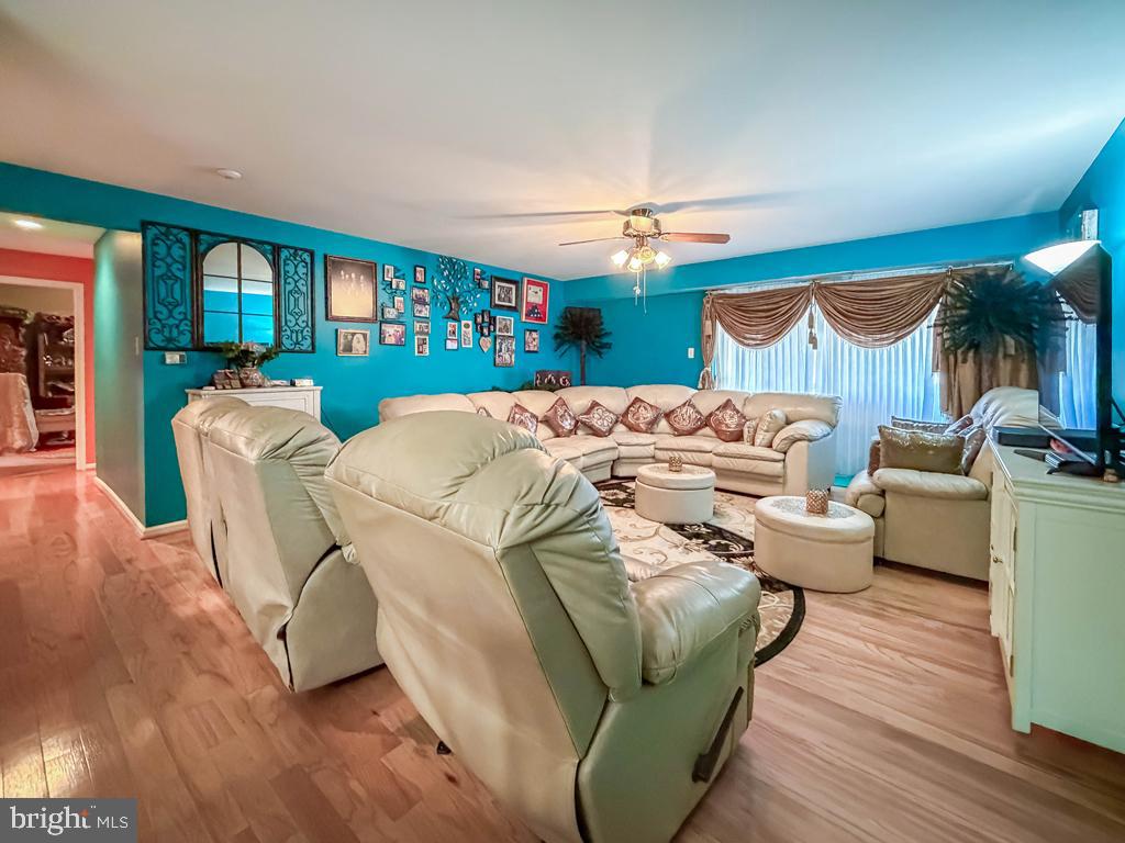 DELAIRE LANDING - Residential