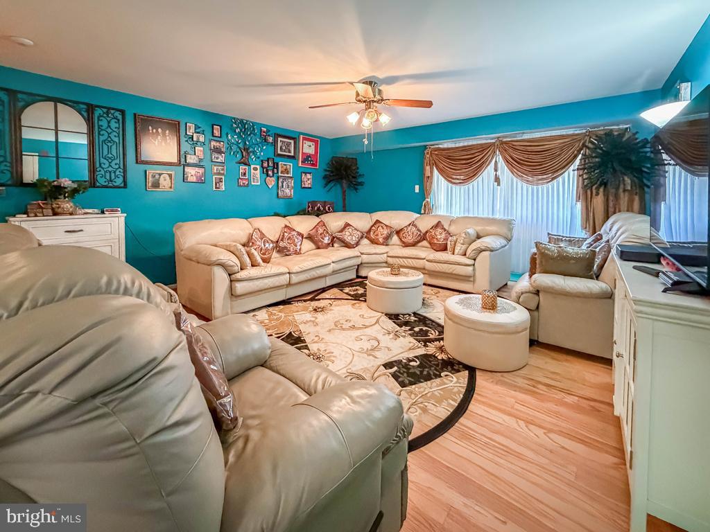 DELAIRE LANDING - Residential