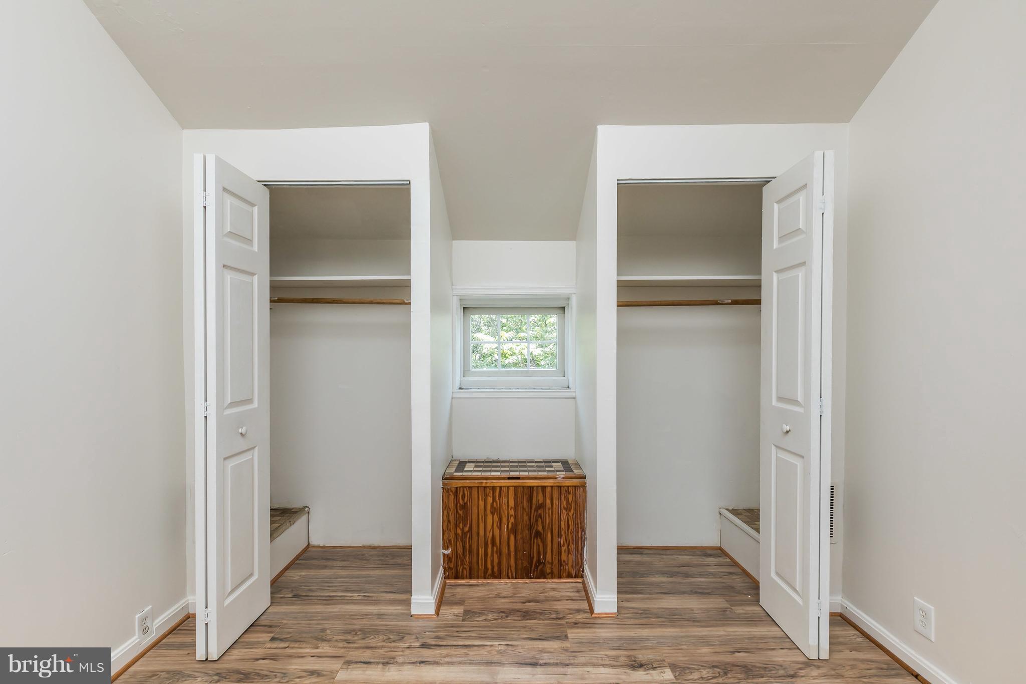 UNION SQUARE - Residential Lease