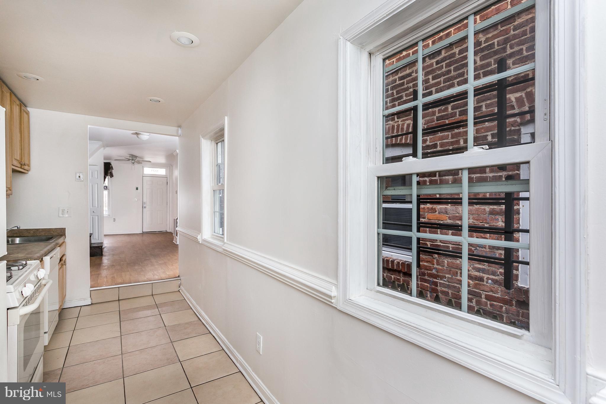 UNION SQUARE - Residential Lease