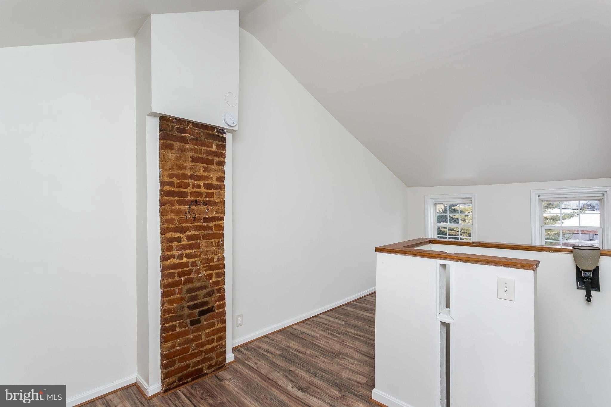 UNION SQUARE - Residential Lease