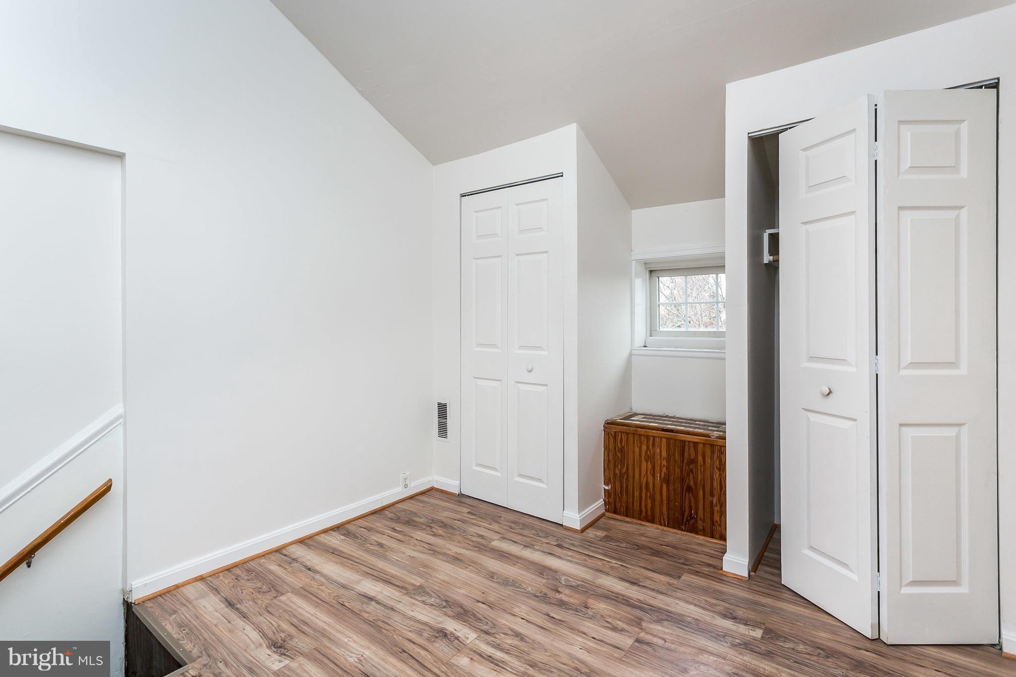 UNION SQUARE - Residential Lease