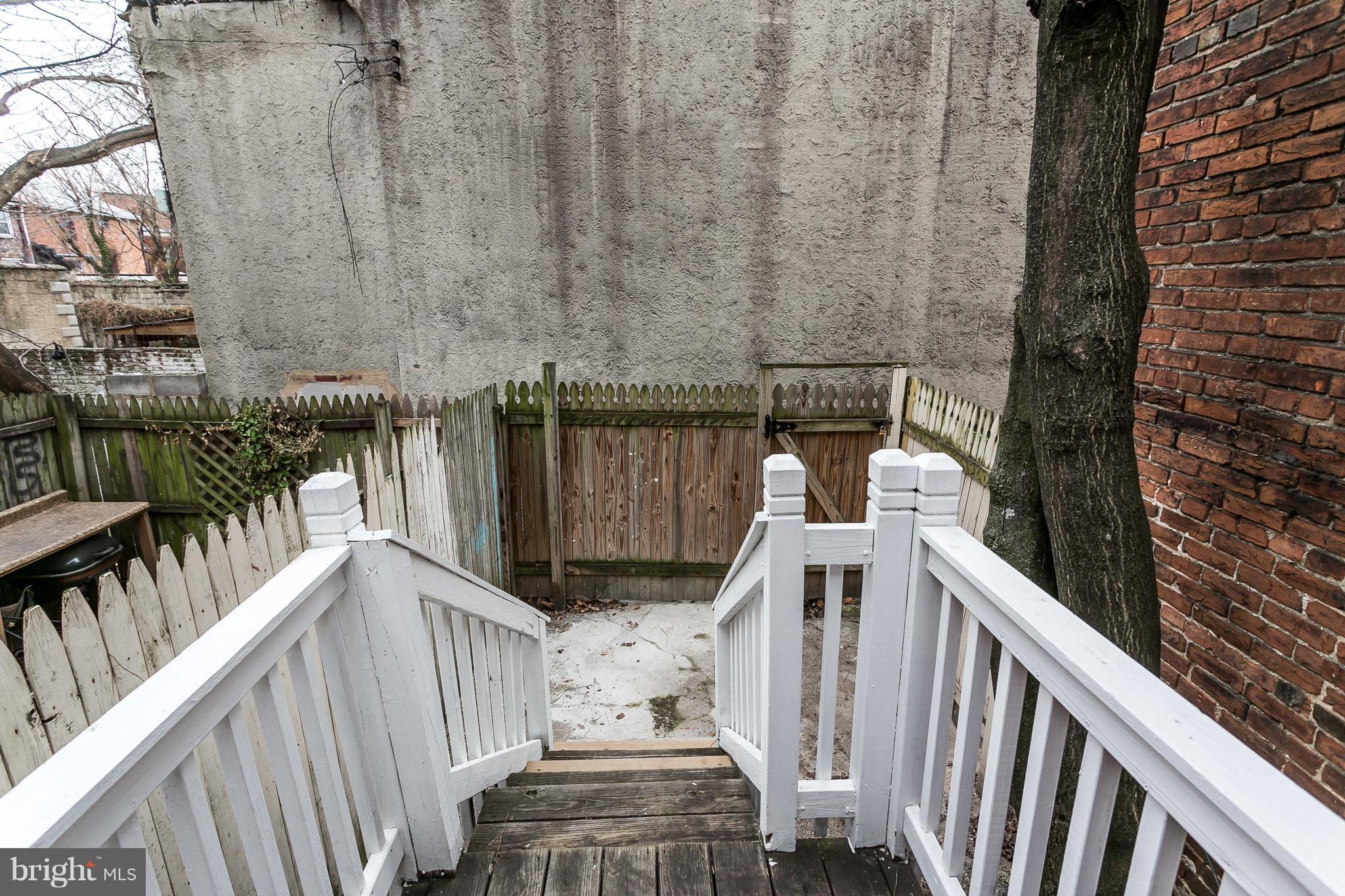 UNION SQUARE - Residential Lease