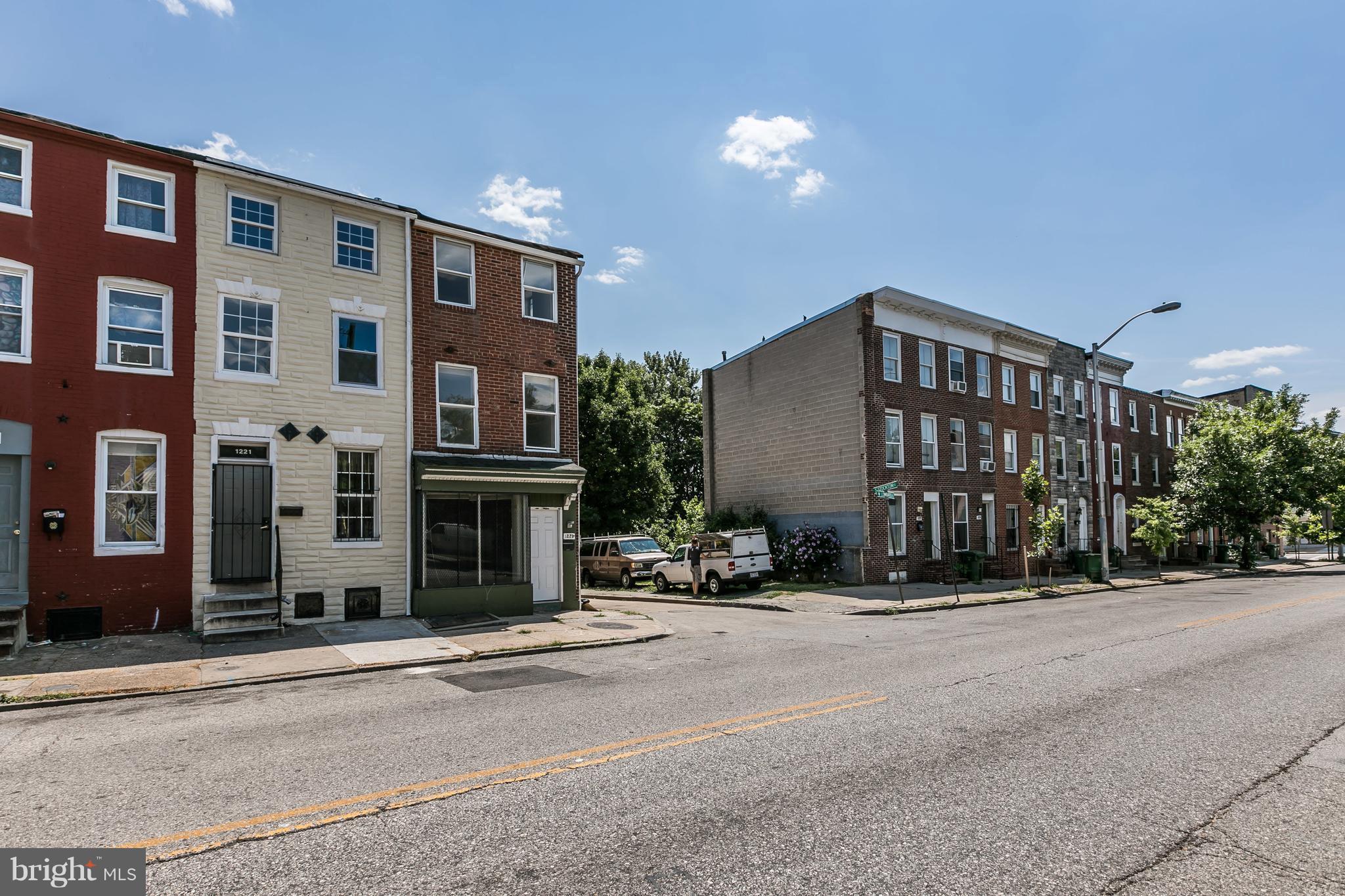 UNION SQUARE - Residential Lease