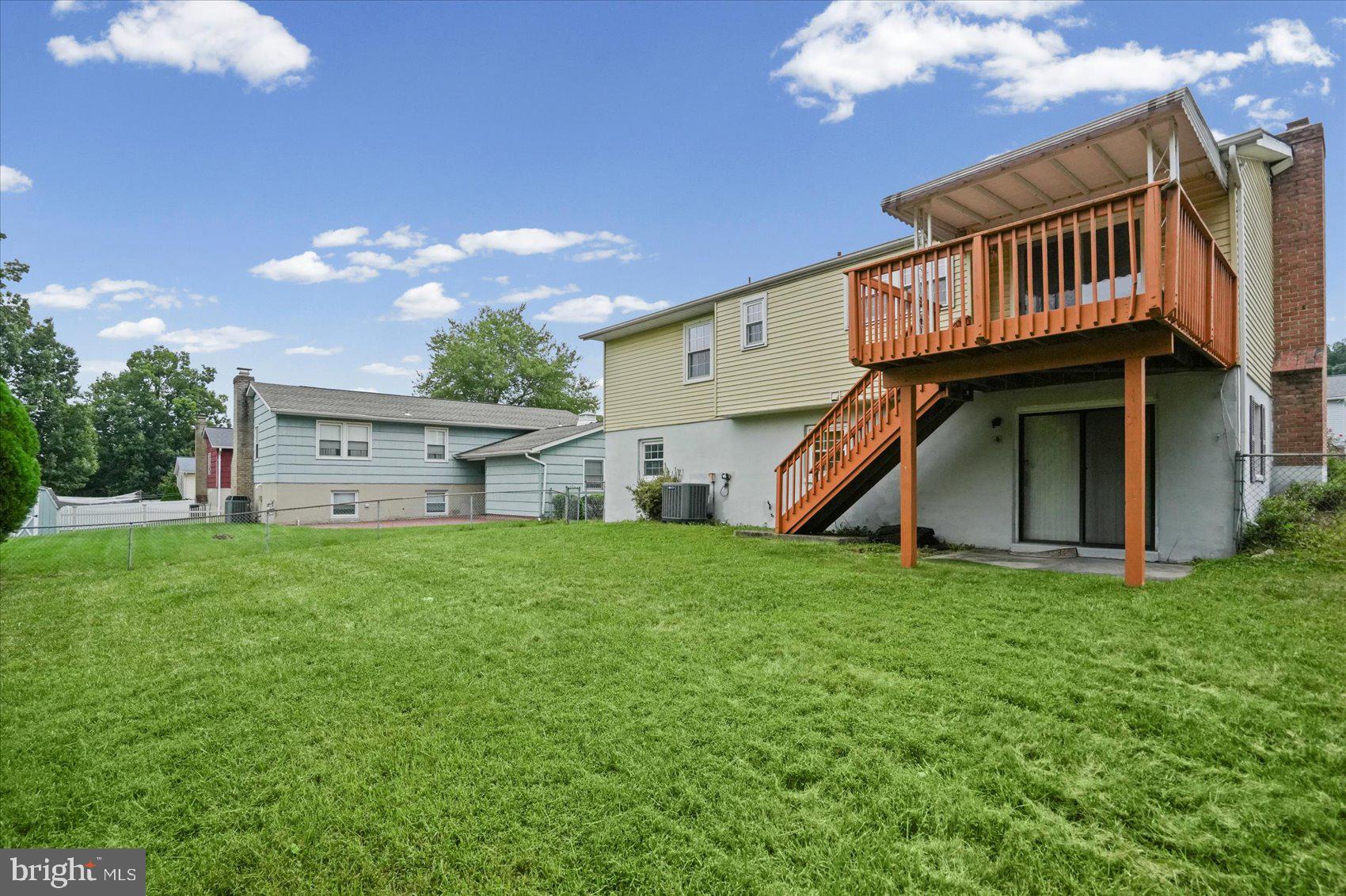 8 SLATE MILLS COURT, CATONSVILLE, MD, 21228 8 SLATE MILLS COURT