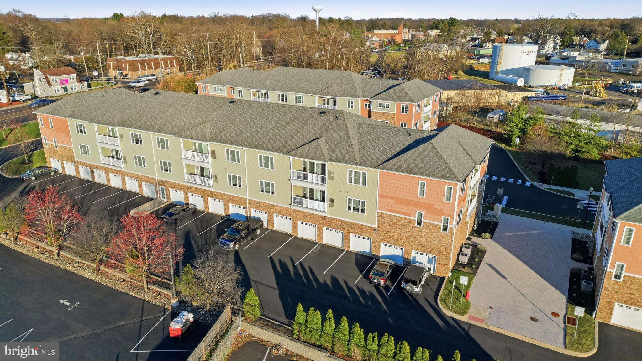 UPPER SOUTHAMPTON - Residential